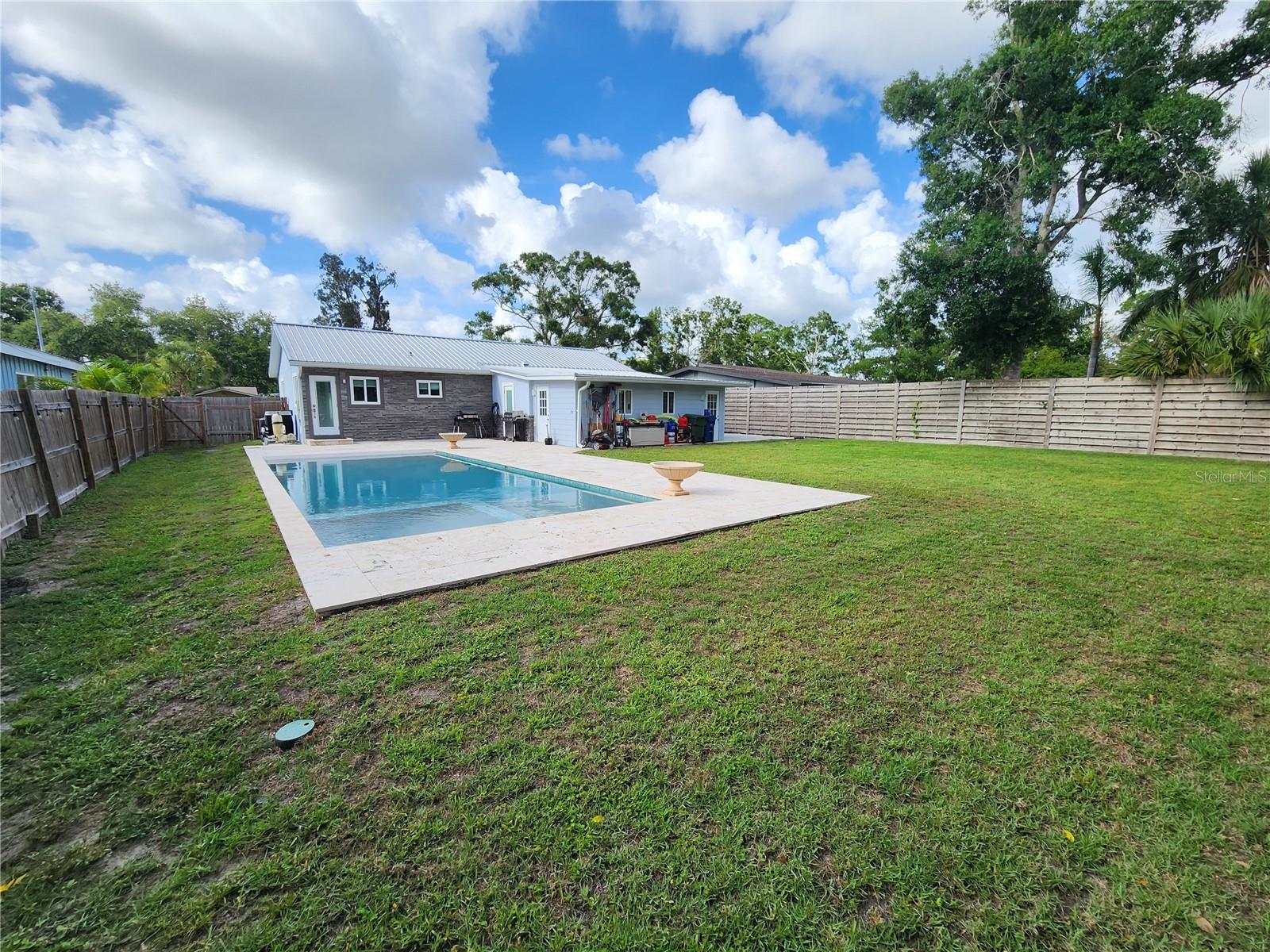 Image 15 of 23 For 2622 Parma Street