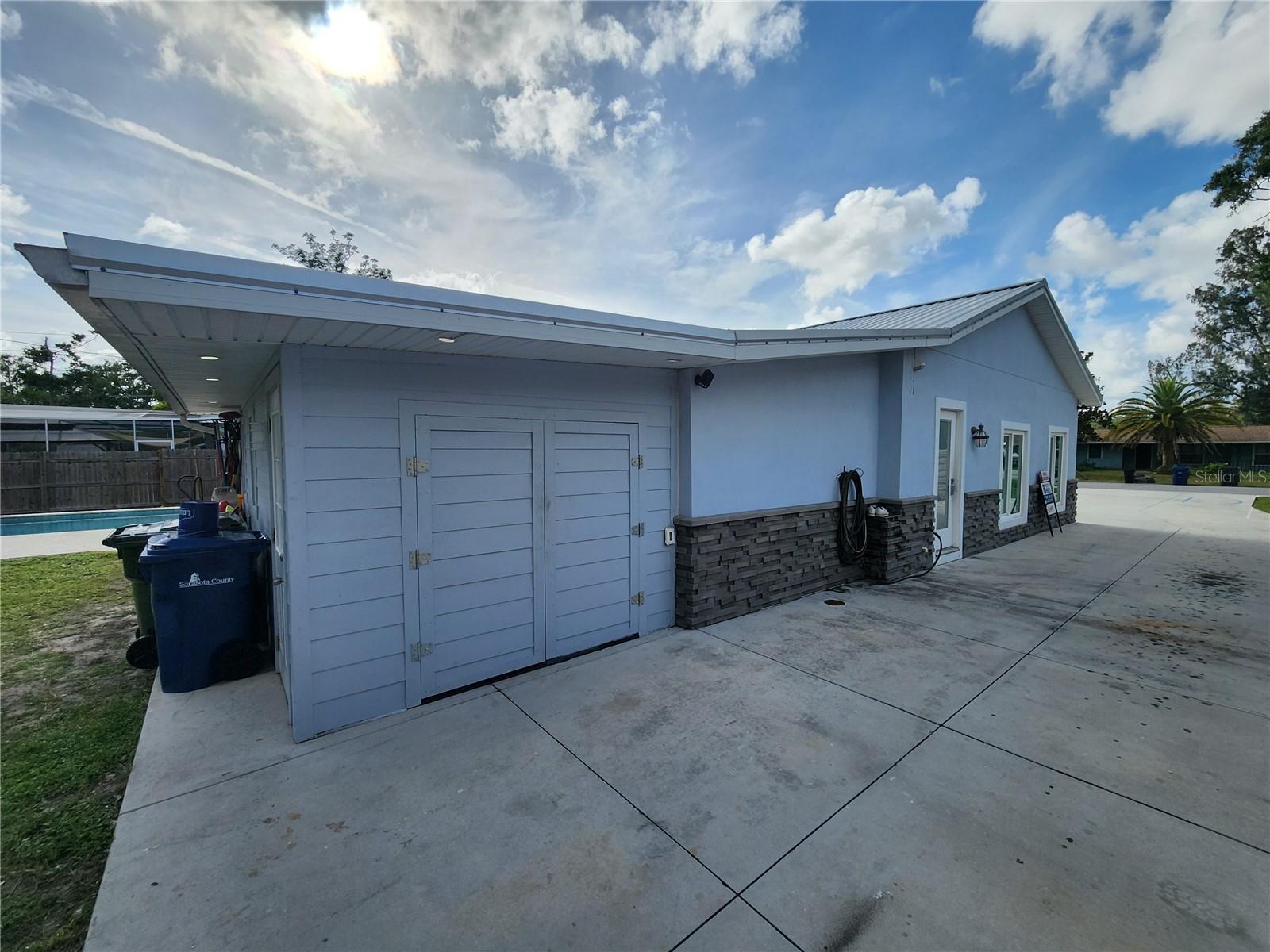 Image 16 of 23 For 2622 Parma Street