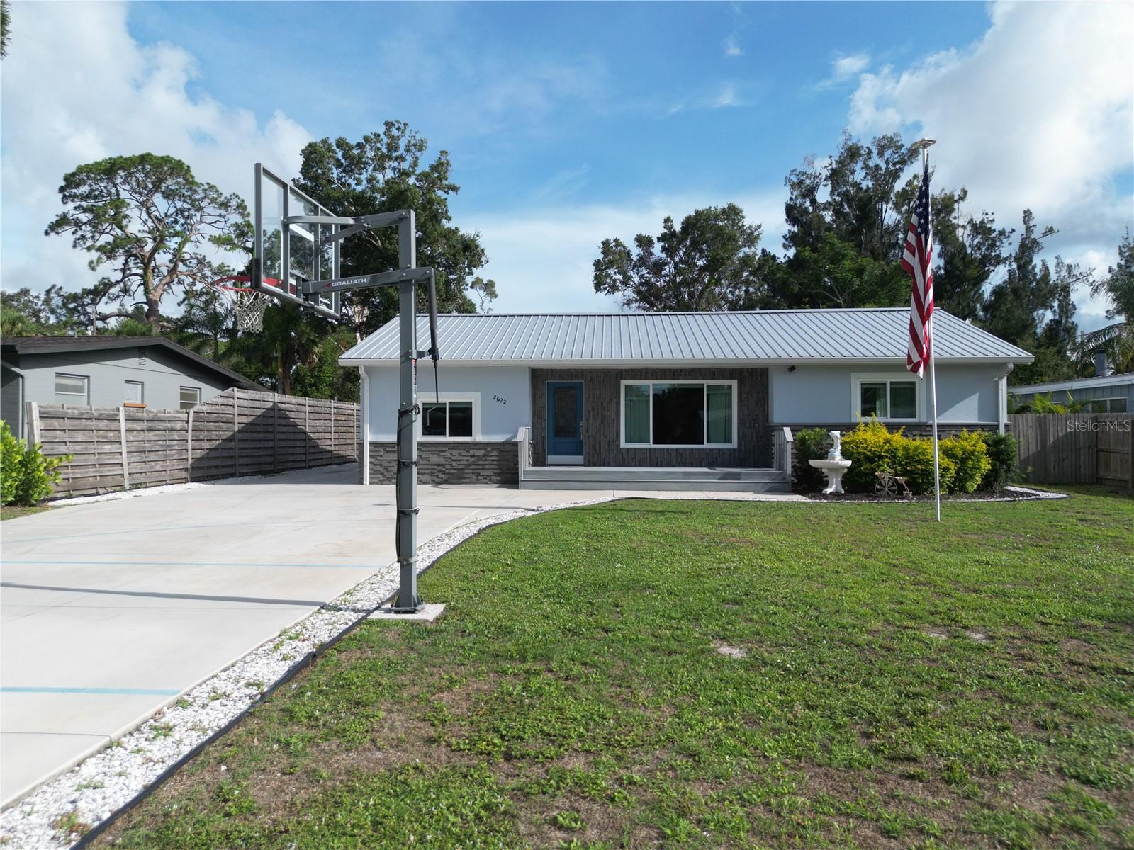 Image 20 of 23 For 2622 Parma Street