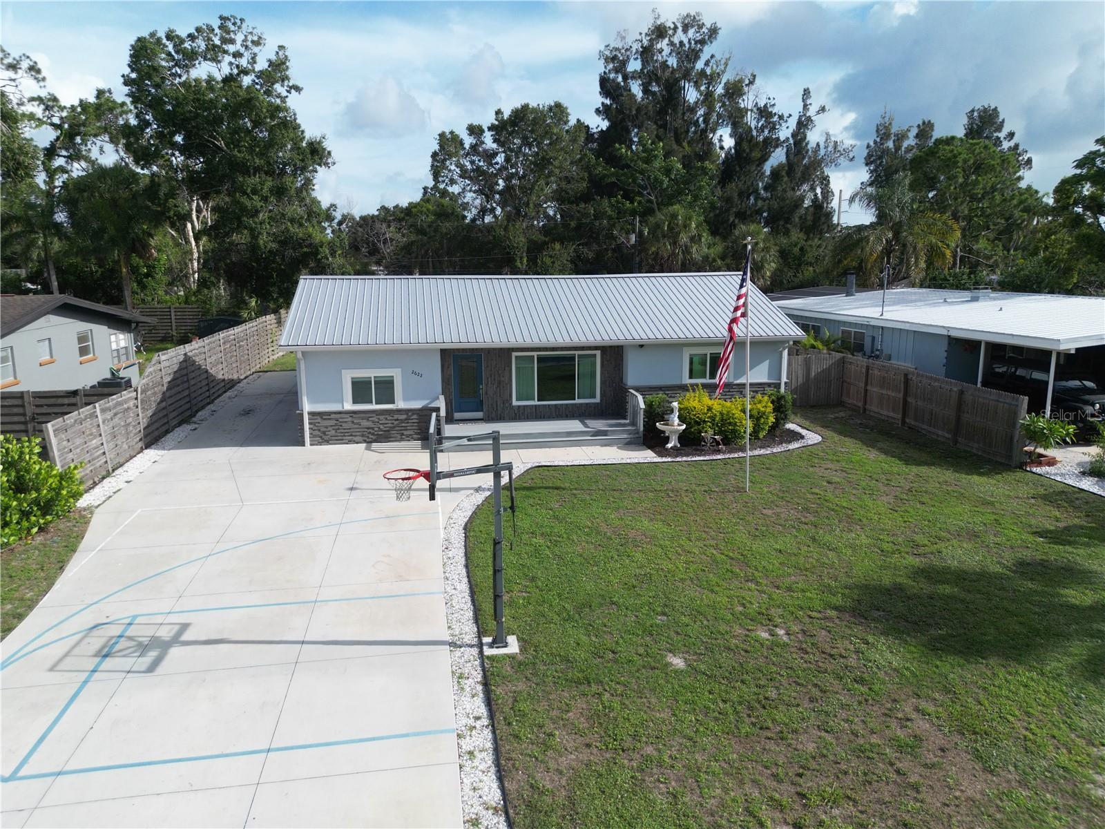 Image 21 of 23 For 2622 Parma Street