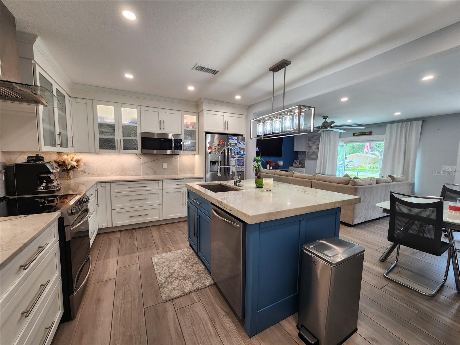 Image 6 of 23 For 2622 Parma Street