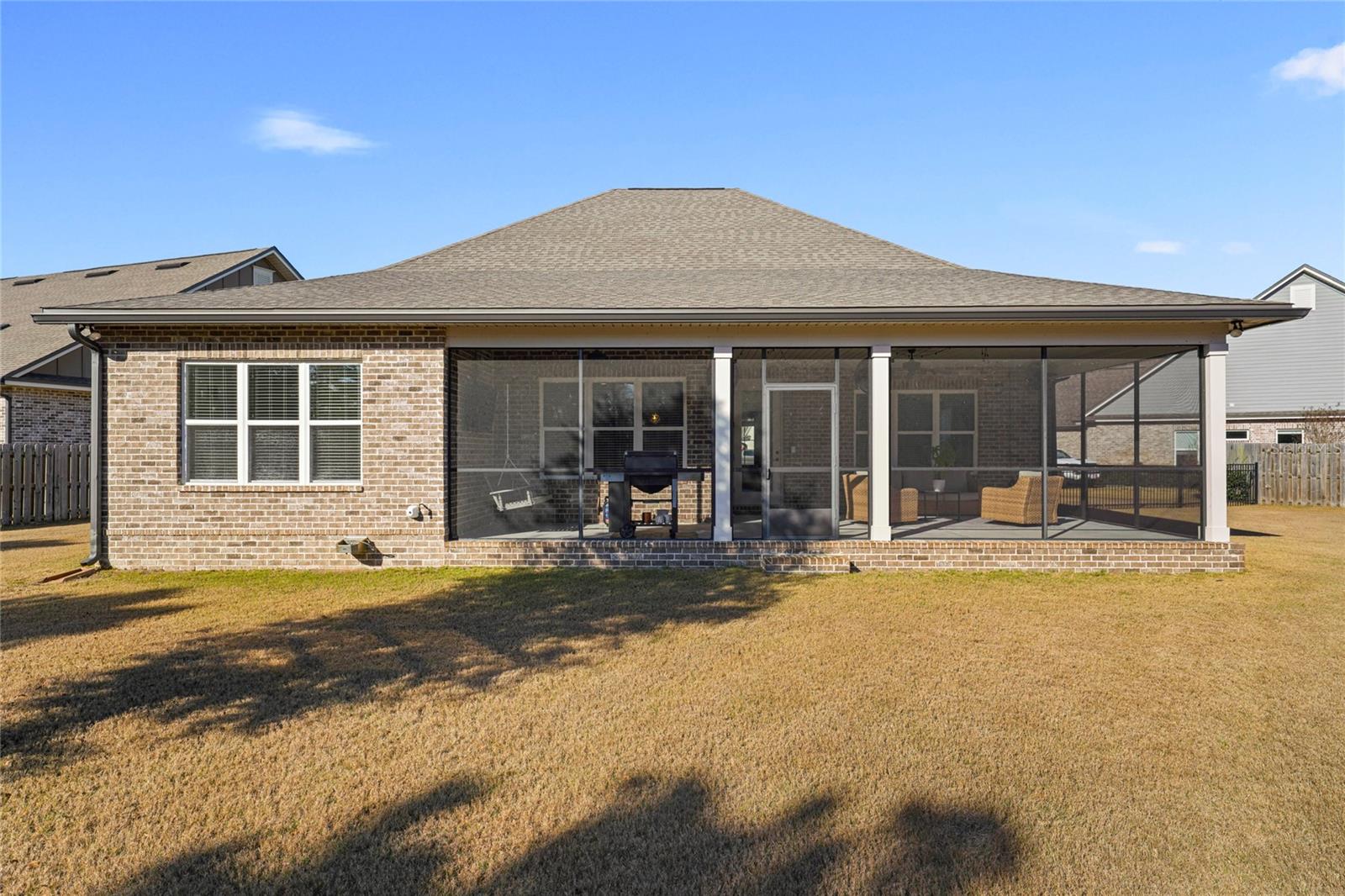 Image 5 of 50 For 636 Meadow Lake Drive
