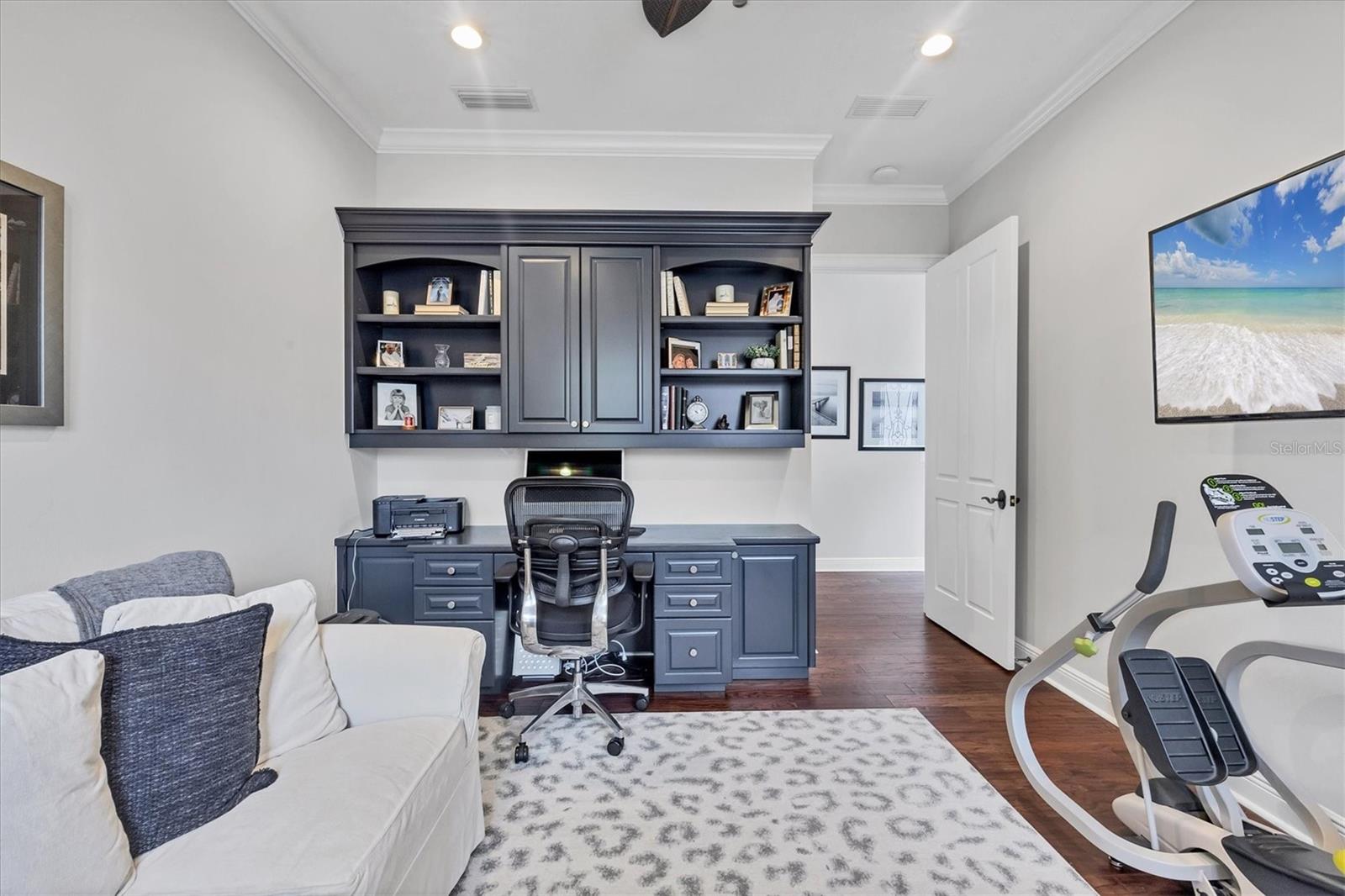 Image 38 of 92 For 14611 Leopard Creek Place