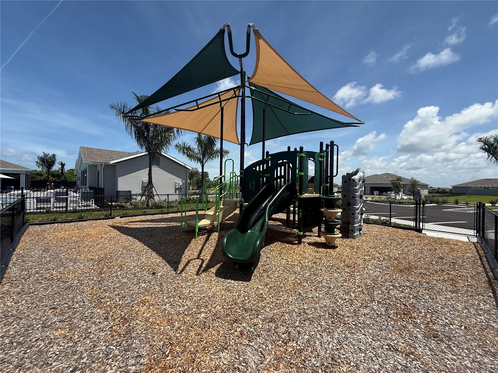 Image 17 of 18 For 8883 Saint Kitts Circle