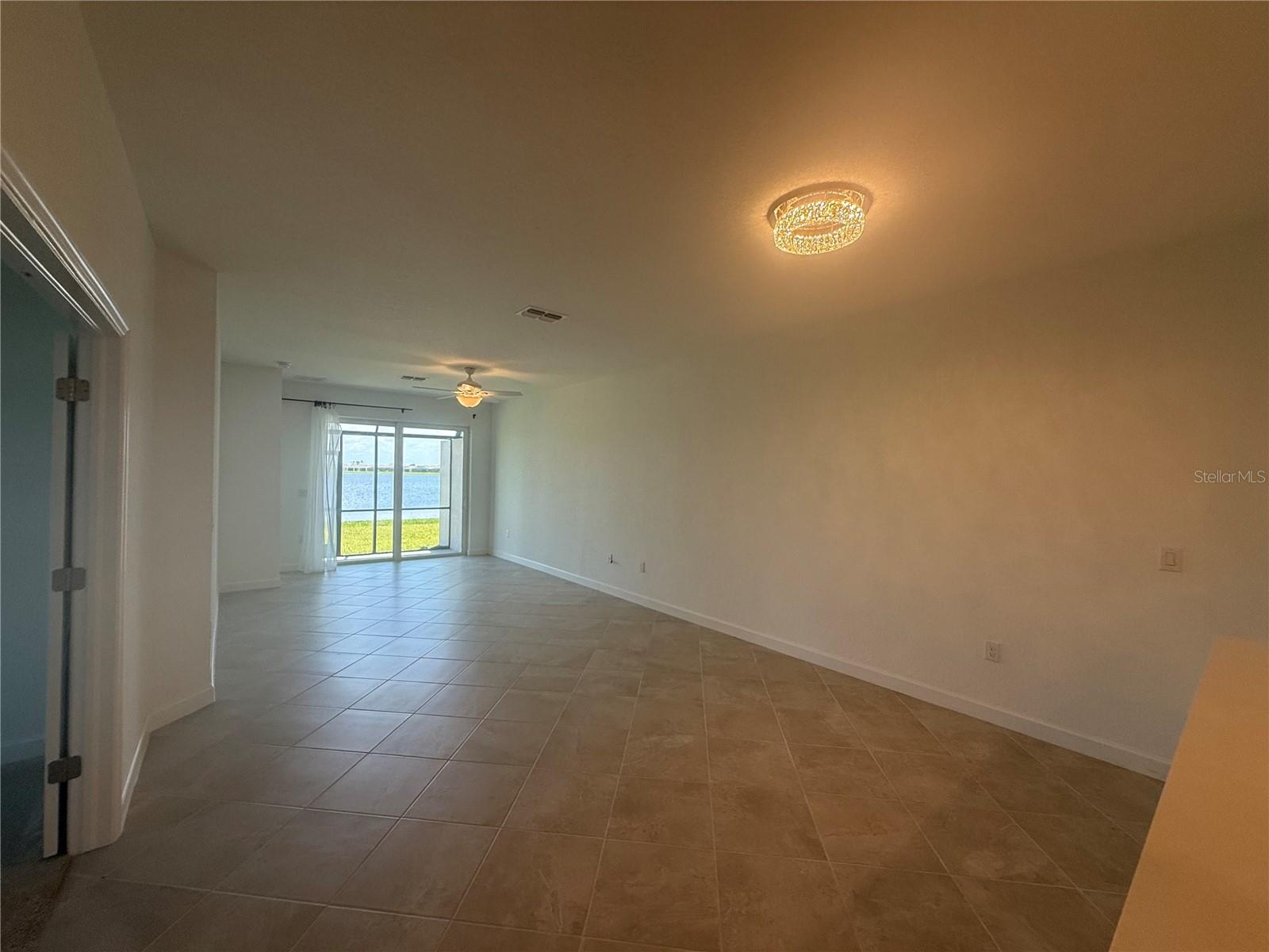 Image 3 of 18 For 8883 Saint Kitts Circle