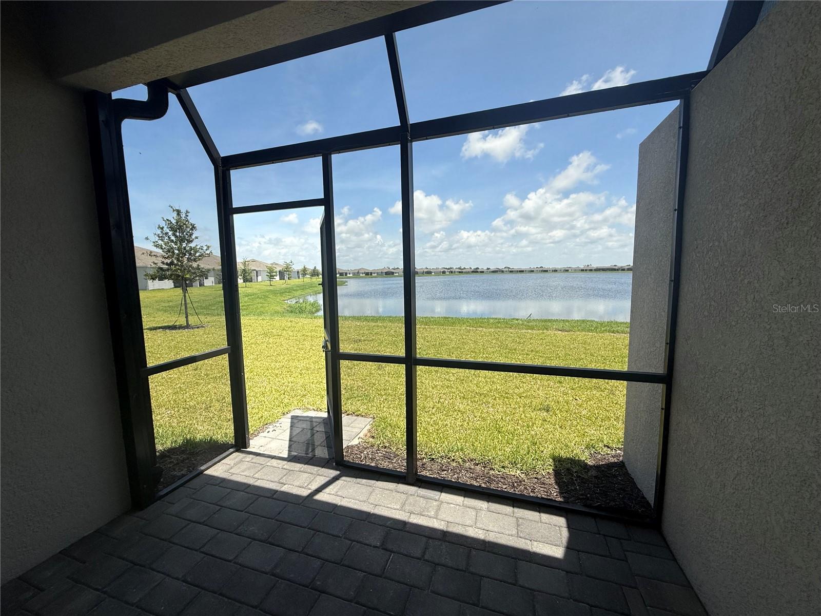 Image 4 of 18 For 8883 Saint Kitts Circle