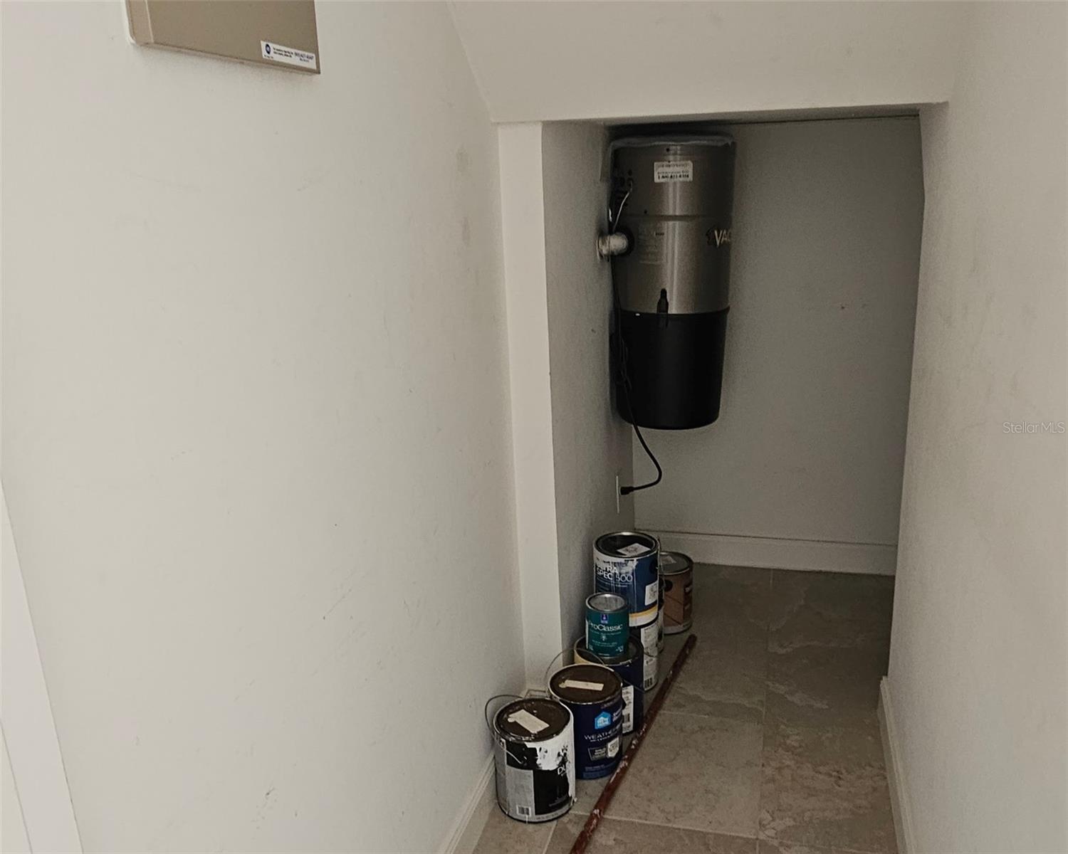 Image 23 of 32 For 1801 Burgos Drive 1801