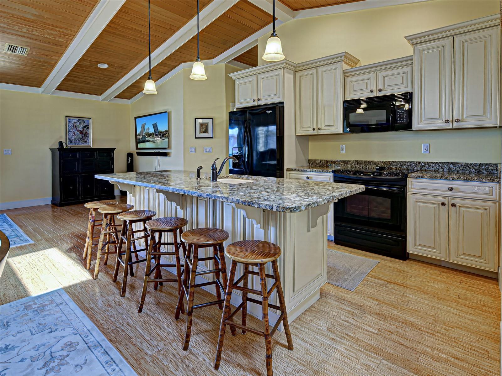 Image 10 of 61 For 109 Bayshore Road 5