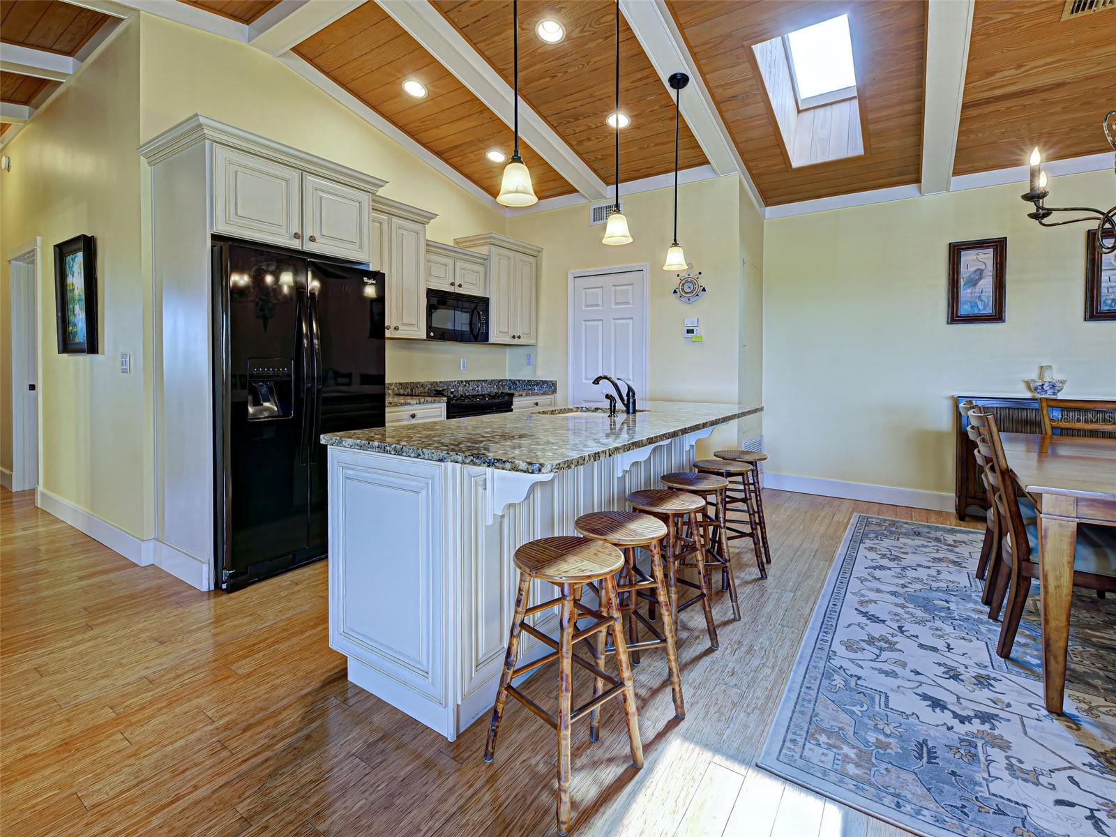 Image 11 of 61 For 109 Bayshore Road 5
