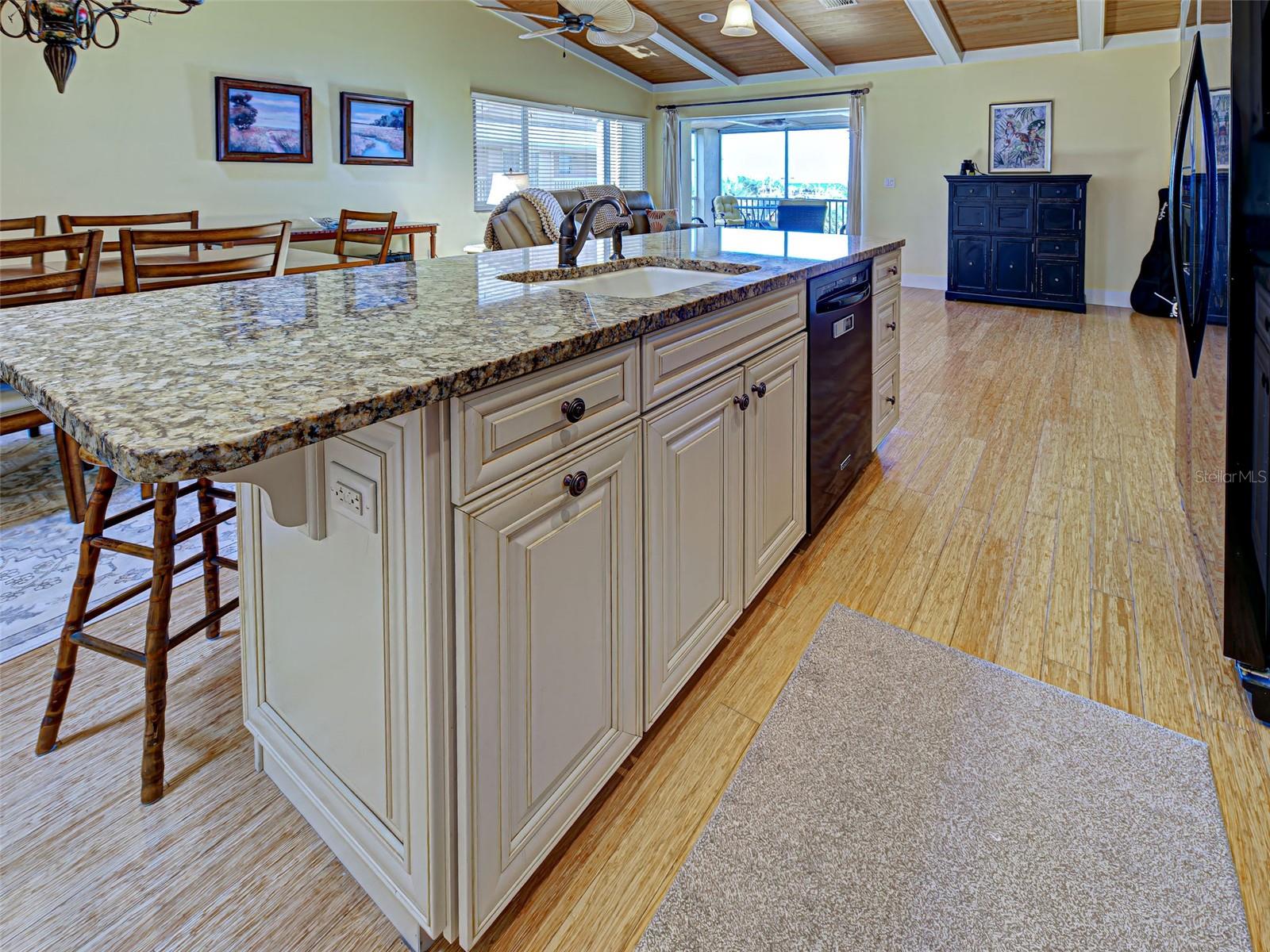 Image 13 of 61 For 109 Bayshore Road 5
