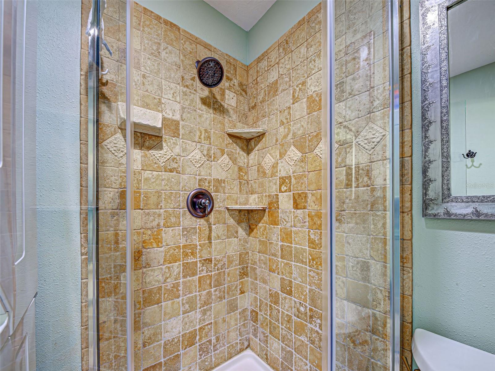Image 20 of 61 For 109 Bayshore Road 5