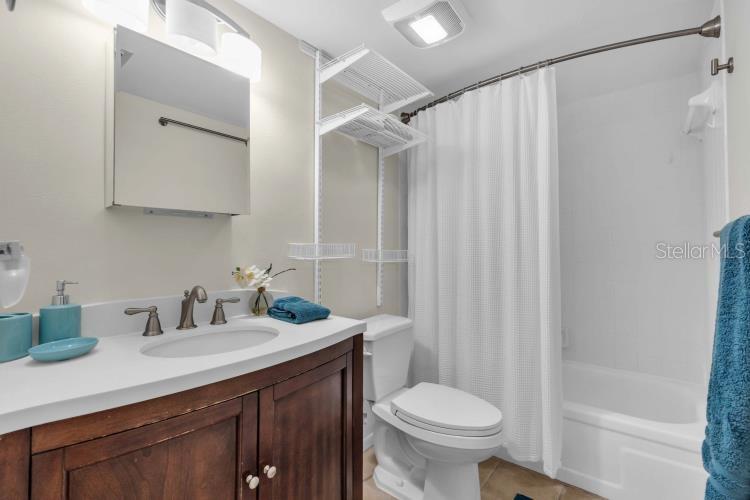 Image 17 of 23 For 1626 Brookhouse Drive 235