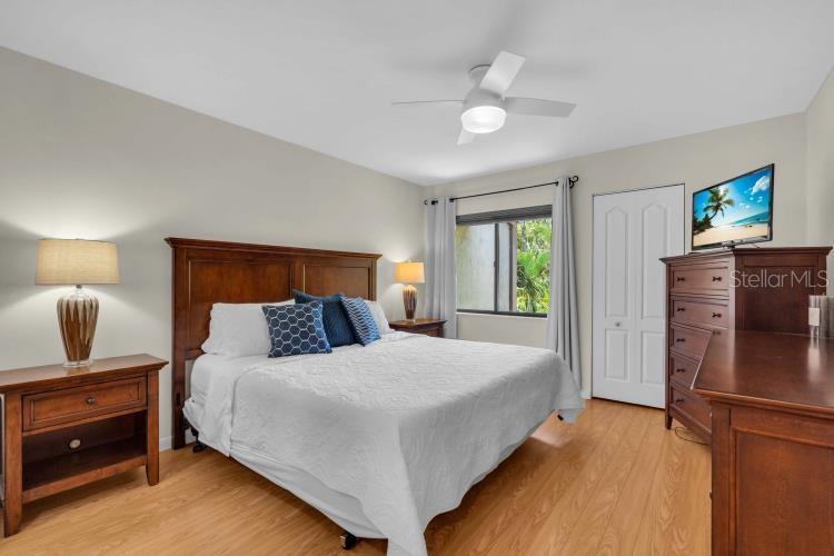 Image 18 of 23 For 1626 Brookhouse Drive 235