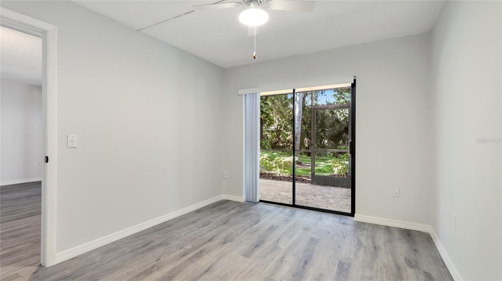 Image 21 of 33 For 4576 Ringwood Meadow 5
