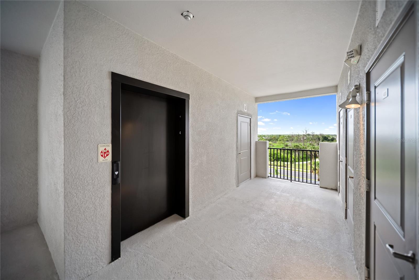Image 20 of 82 For 12140 Wellen Golf Street 402