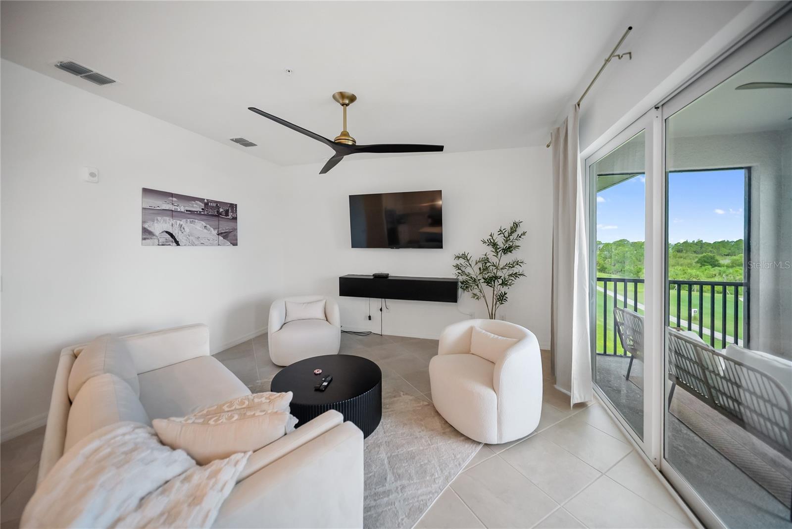 Image 29 of 82 For 12140 Wellen Golf Street 402