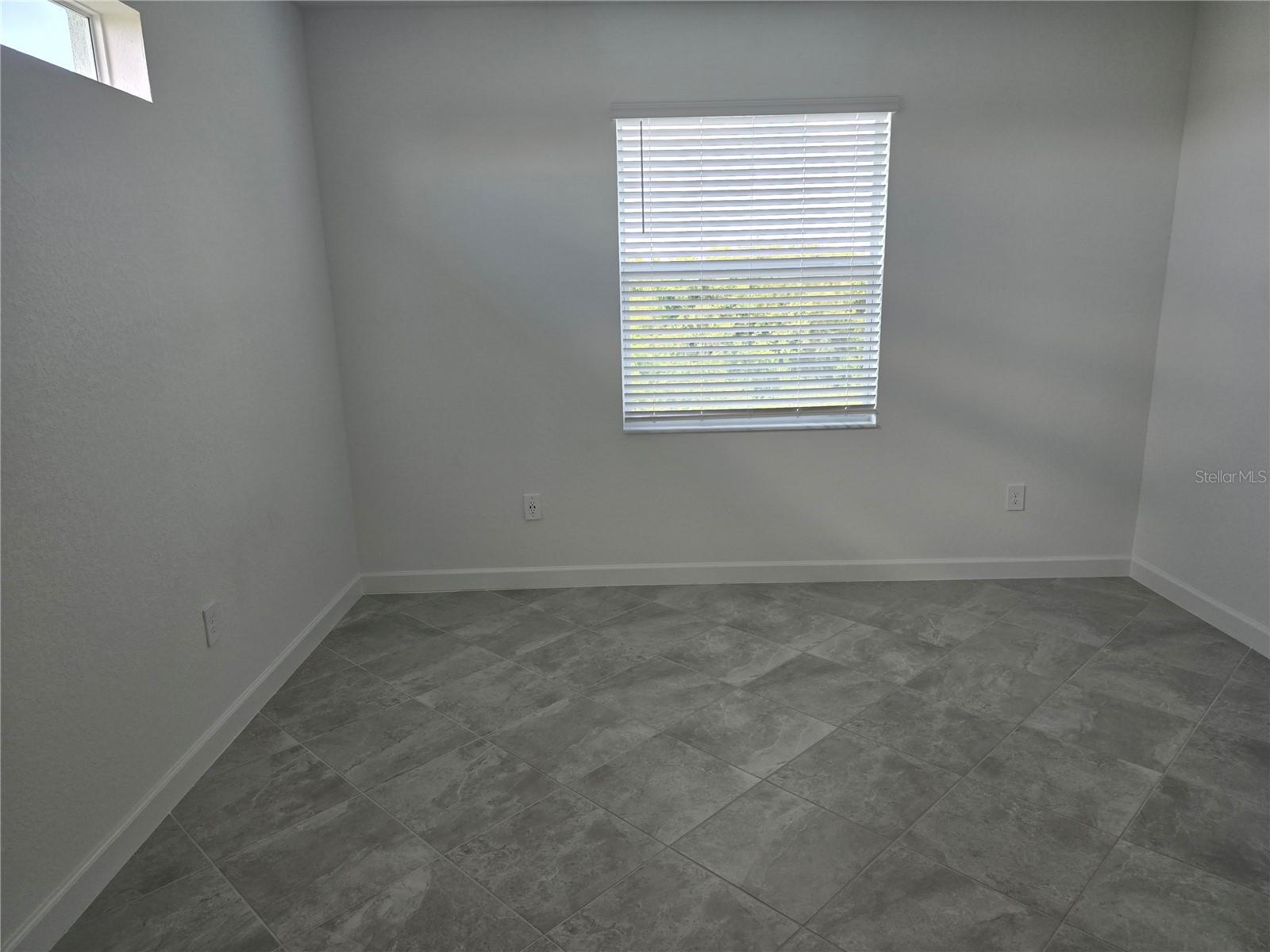 Image 11 of 40 For 8469 Shore Lake Drive