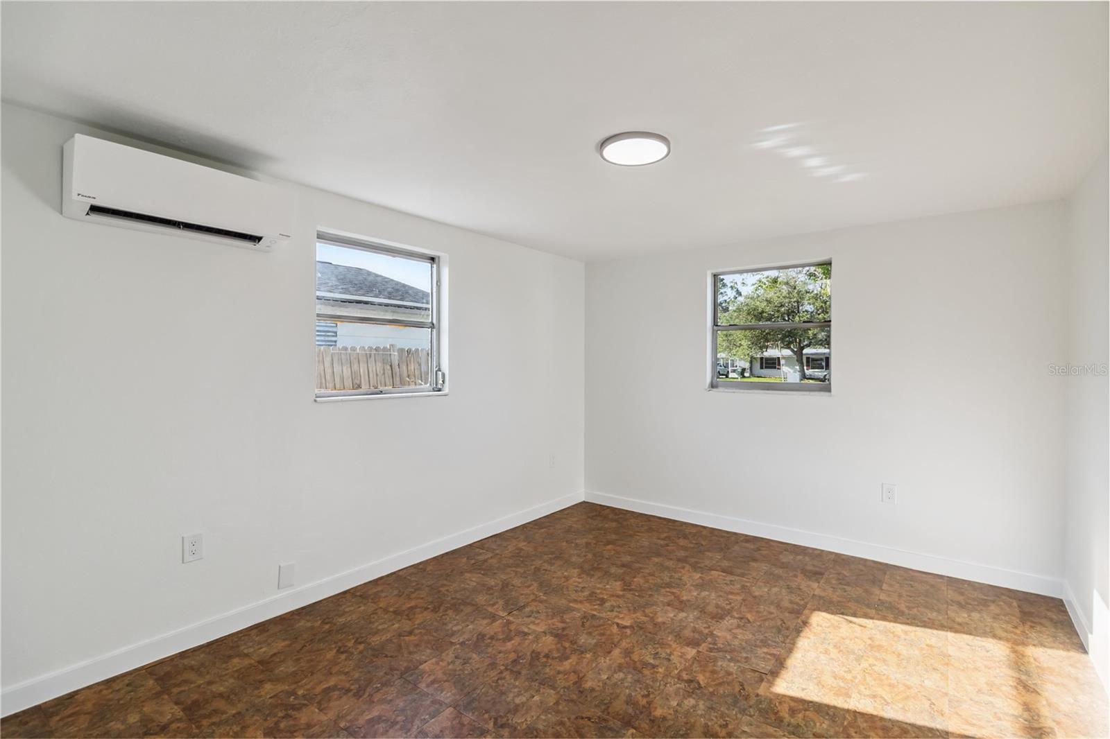 Image 21 of 65 For 306 Langsner Street