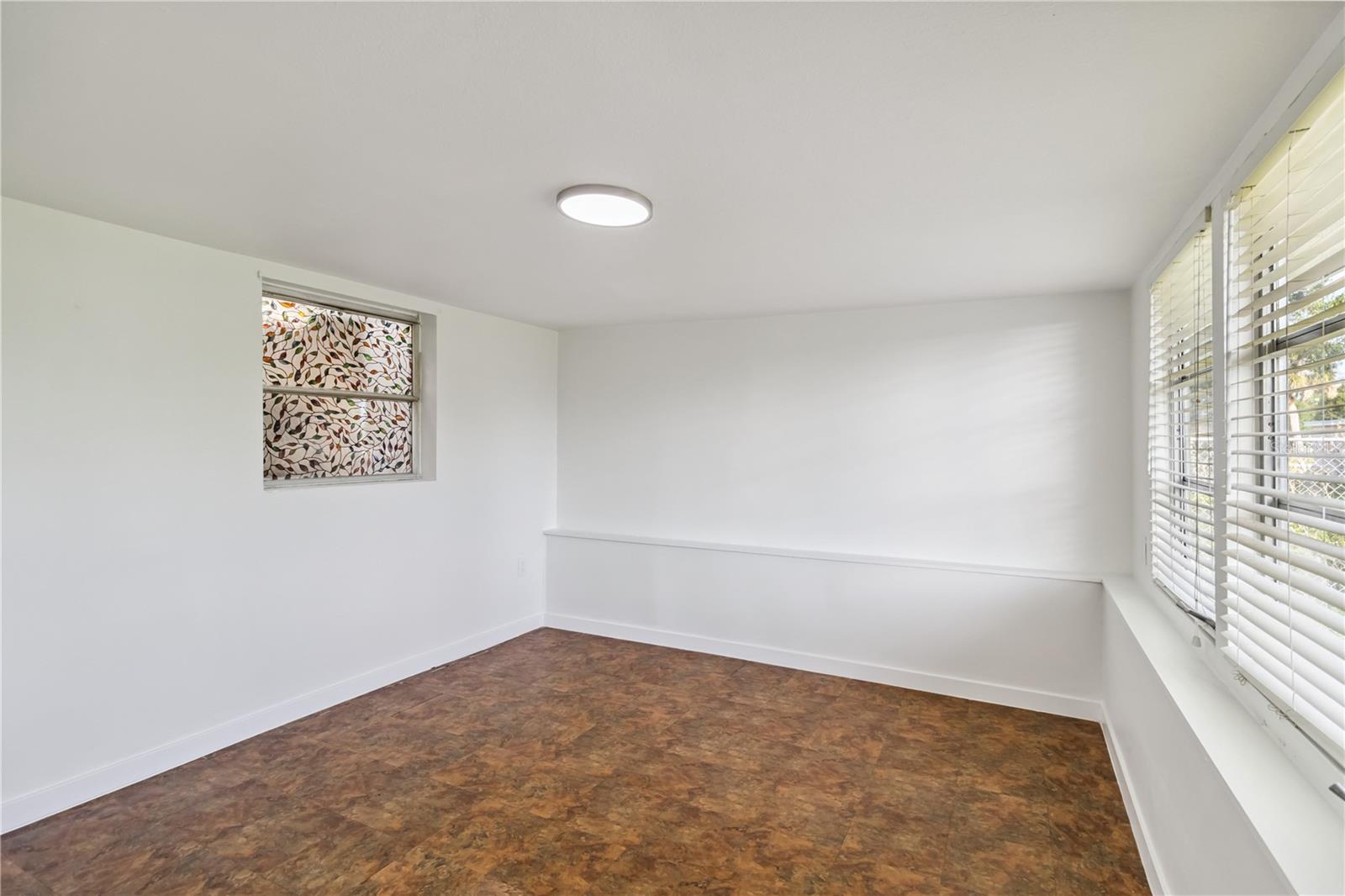 Image 30 of 65 For 306 Langsner Street