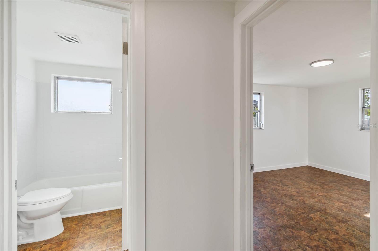 Image 34 of 65 For 306 Langsner Street