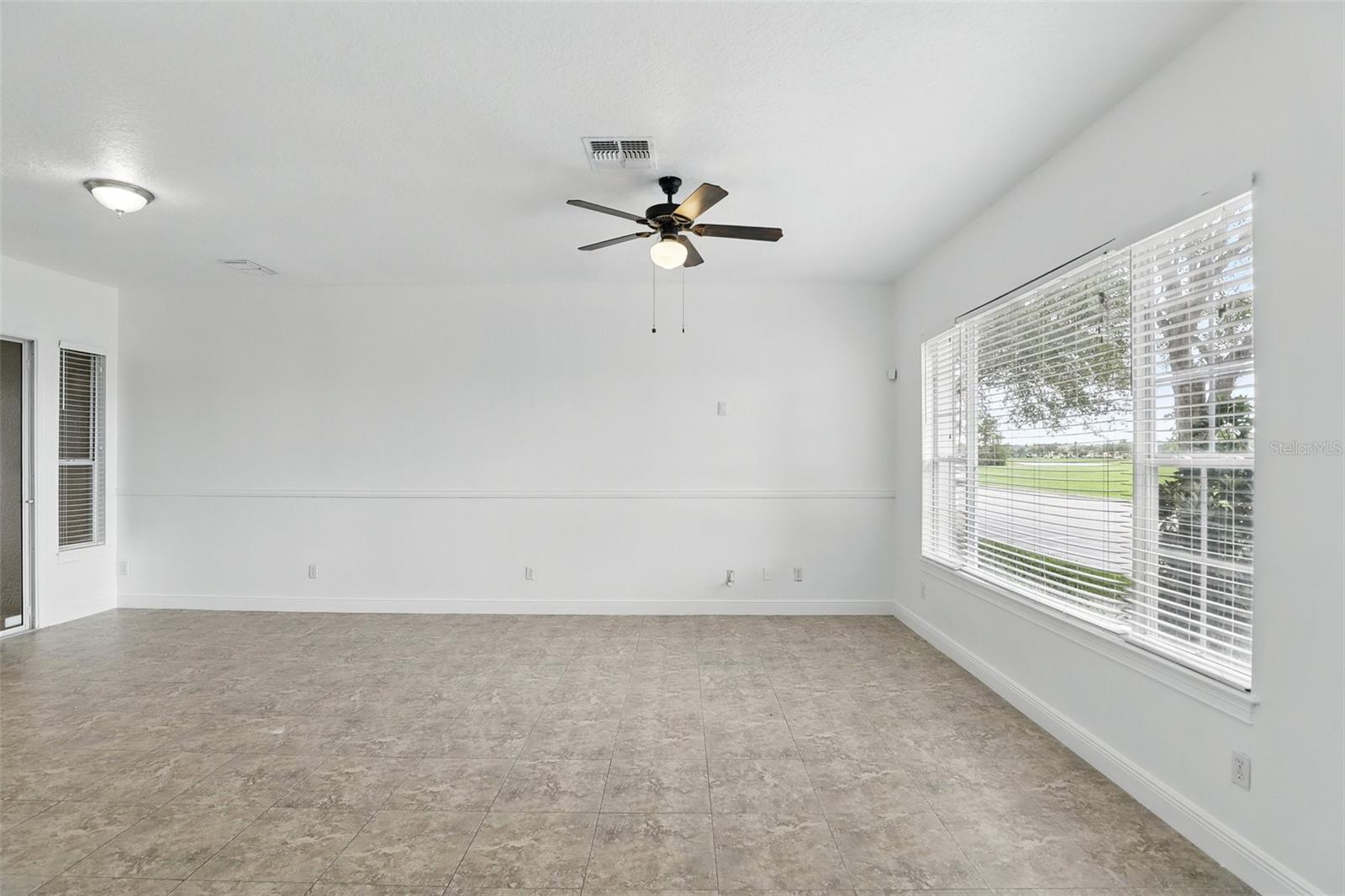 Image 6 of 35 For 12746 Avalon Lake Drive