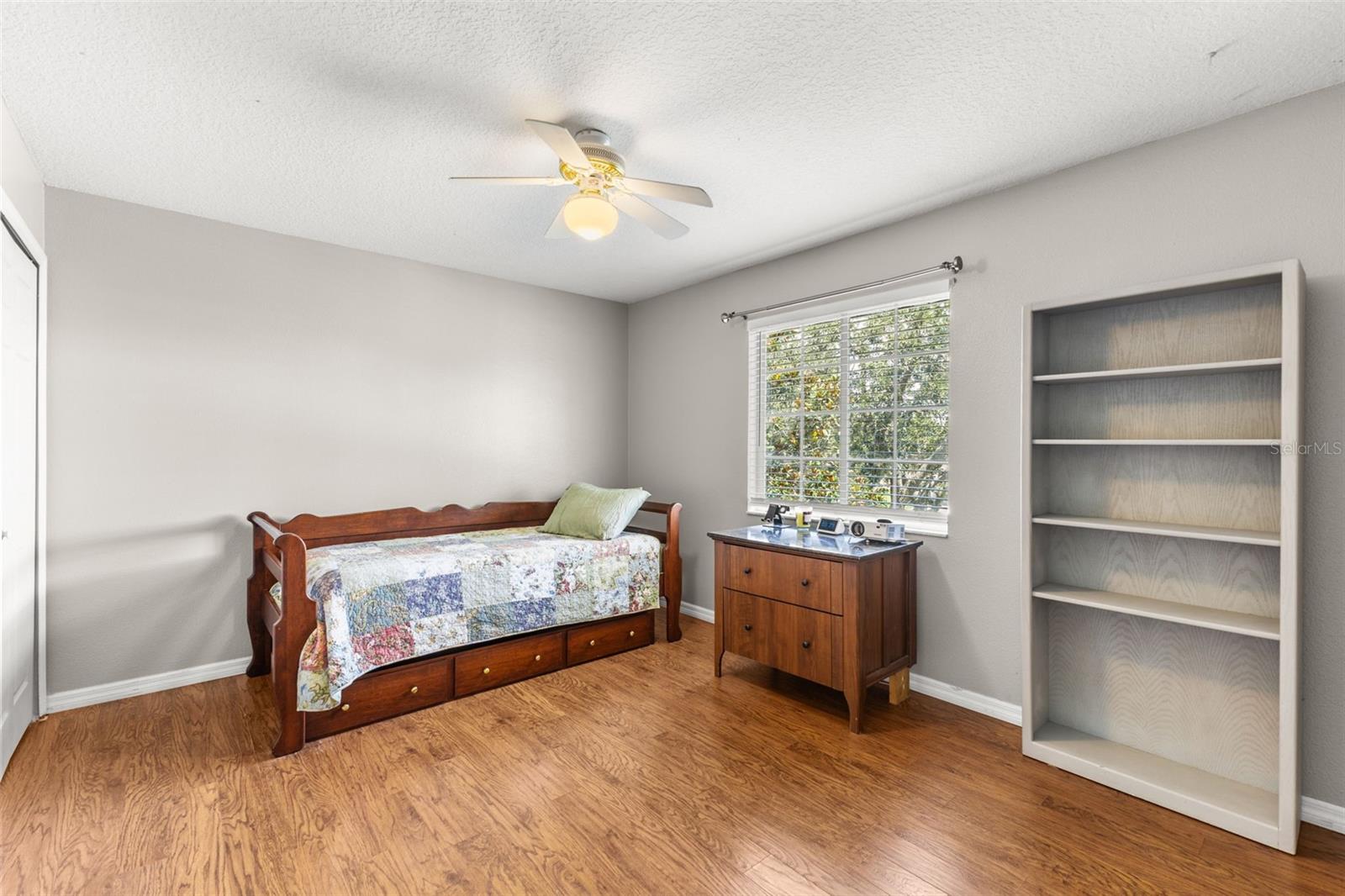 Image 12 of 44 For 14711 1st Avenue E