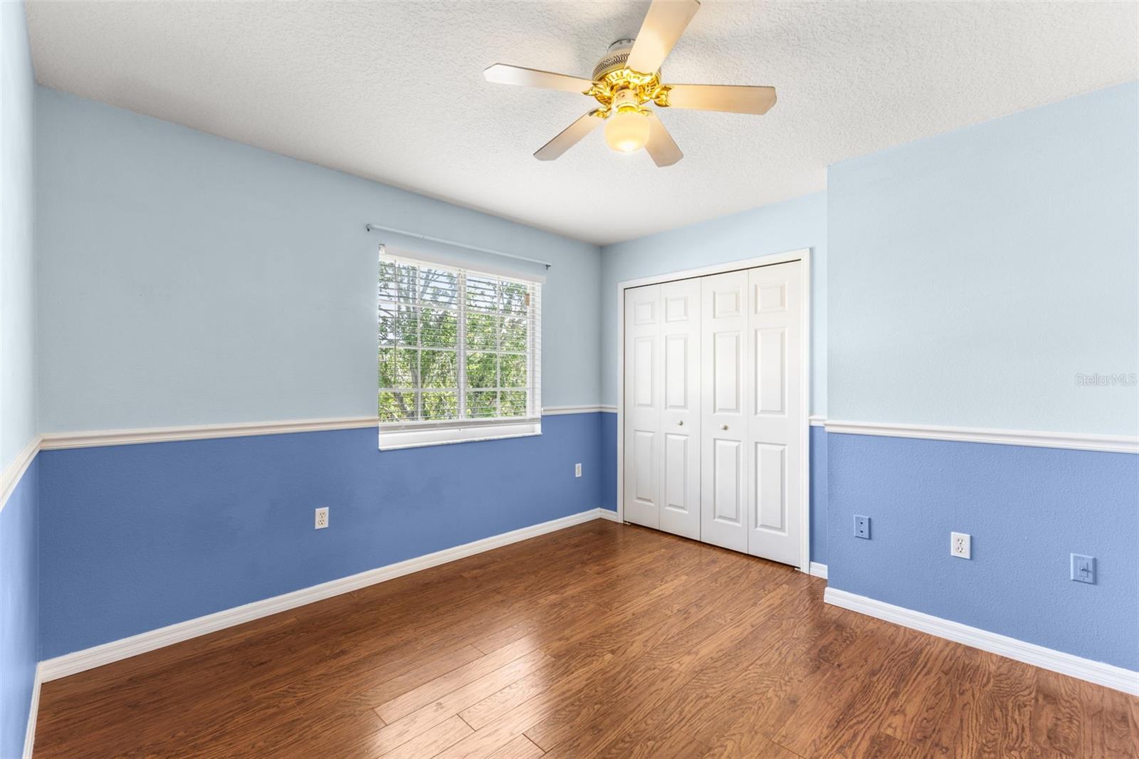 Image 13 of 44 For 14711 1st Avenue E