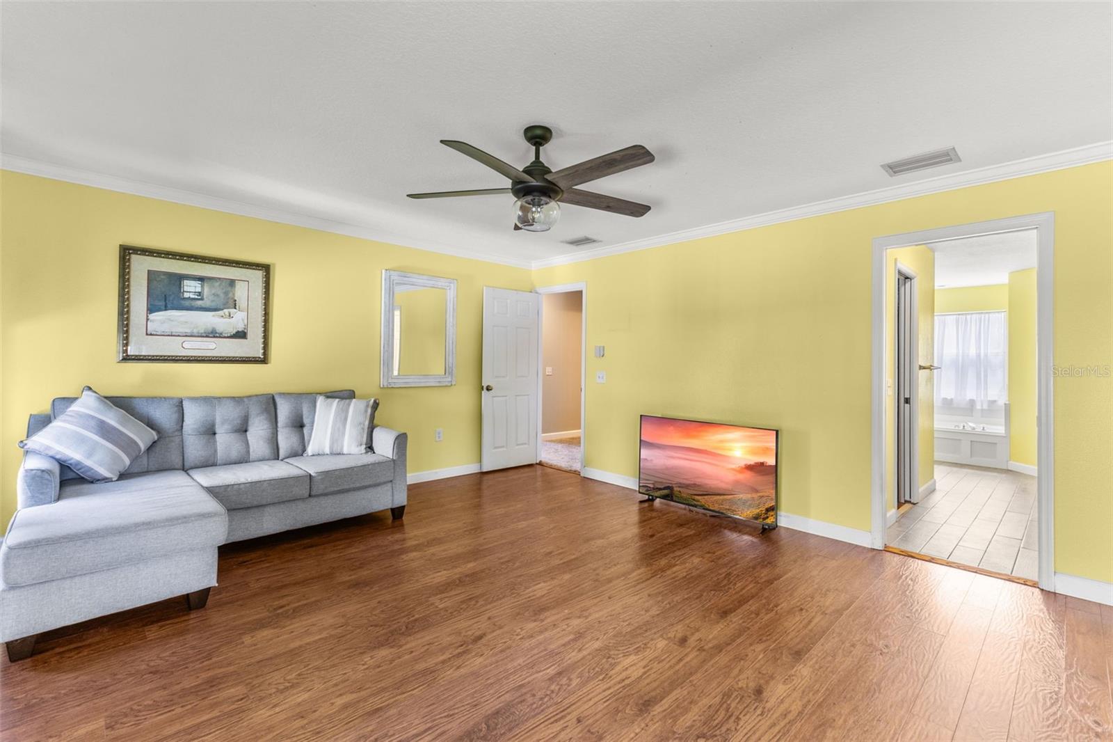 Image 9 of 44 For 14711 1st Avenue E