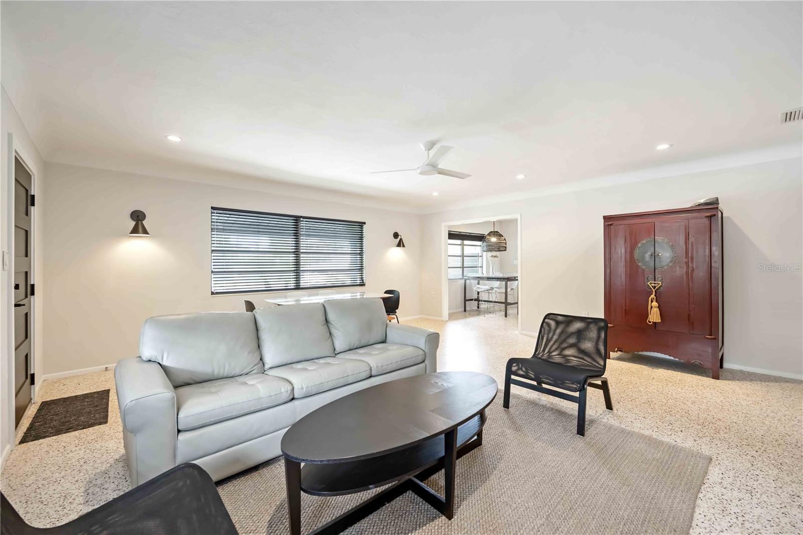 Image 11 of 28 For 2105 Hibiscus Street