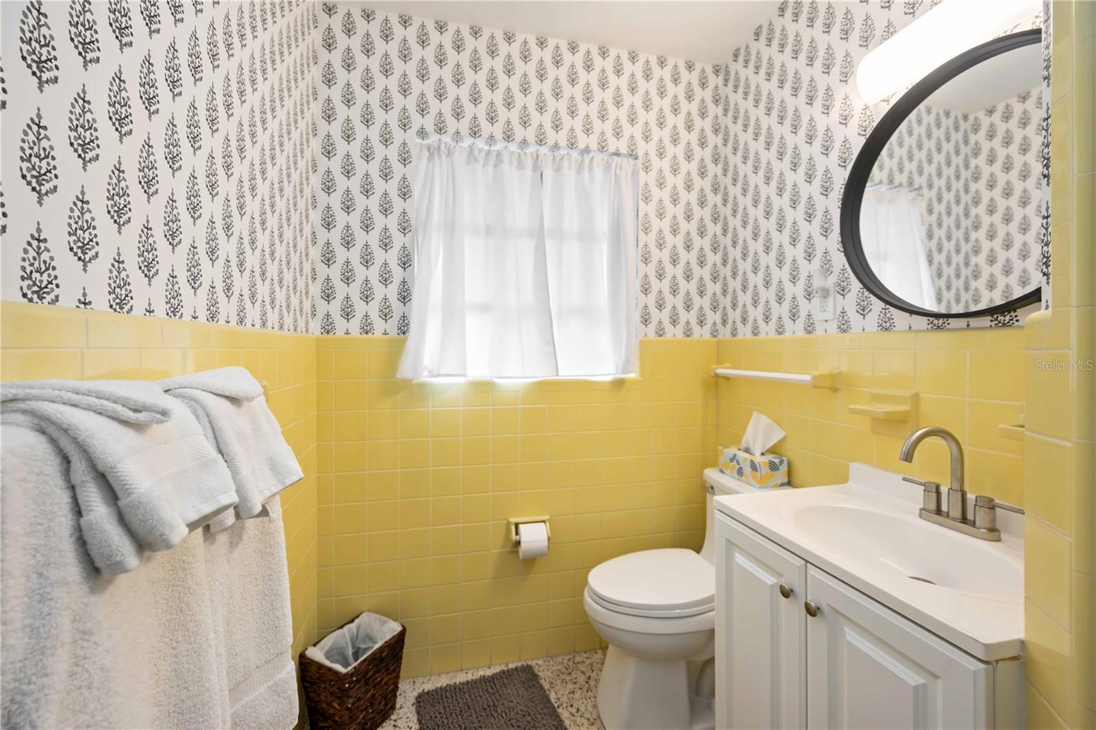 Image 18 of 28 For 2105 Hibiscus Street