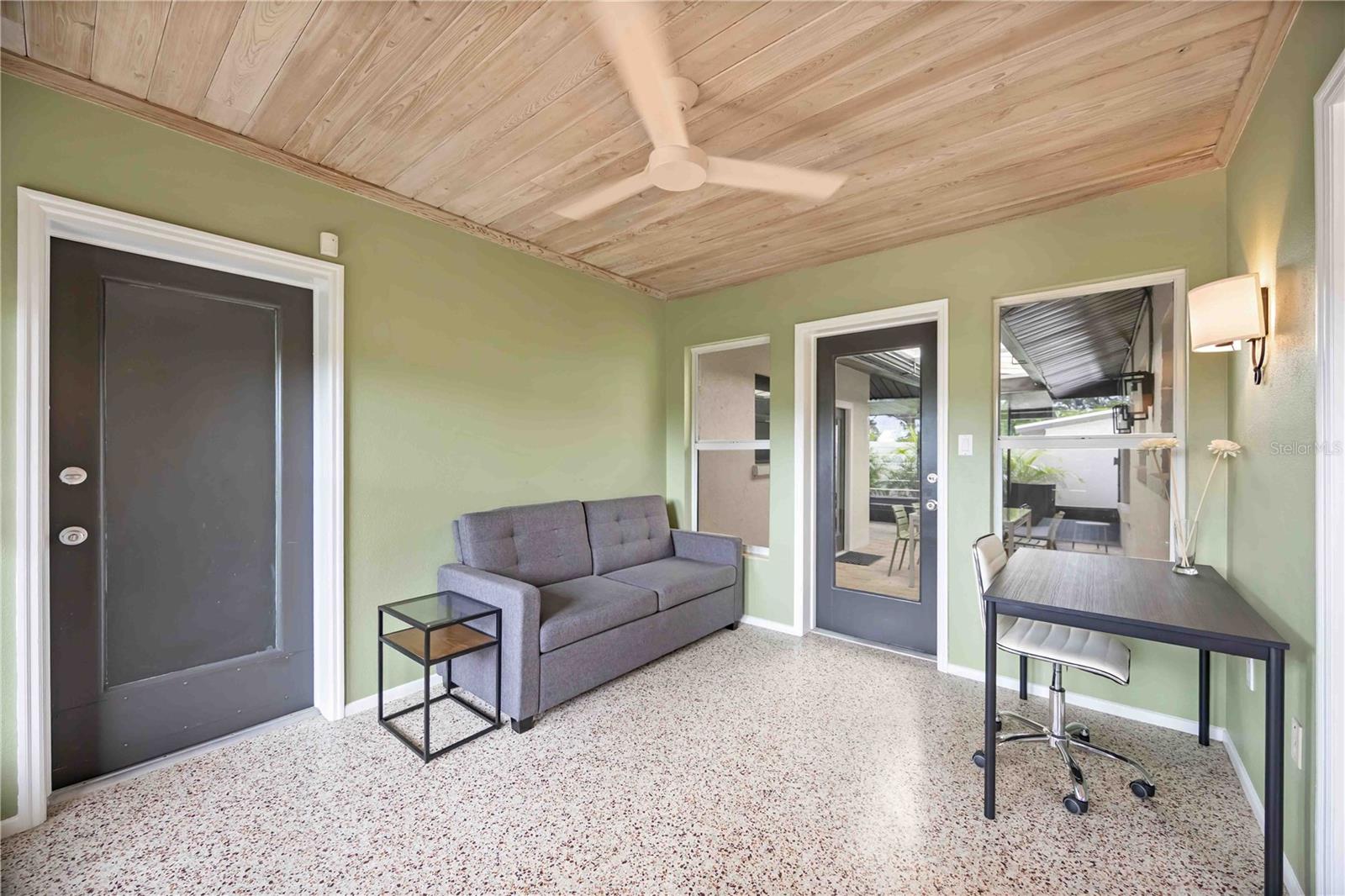 Image 23 of 28 For 2105 Hibiscus Street