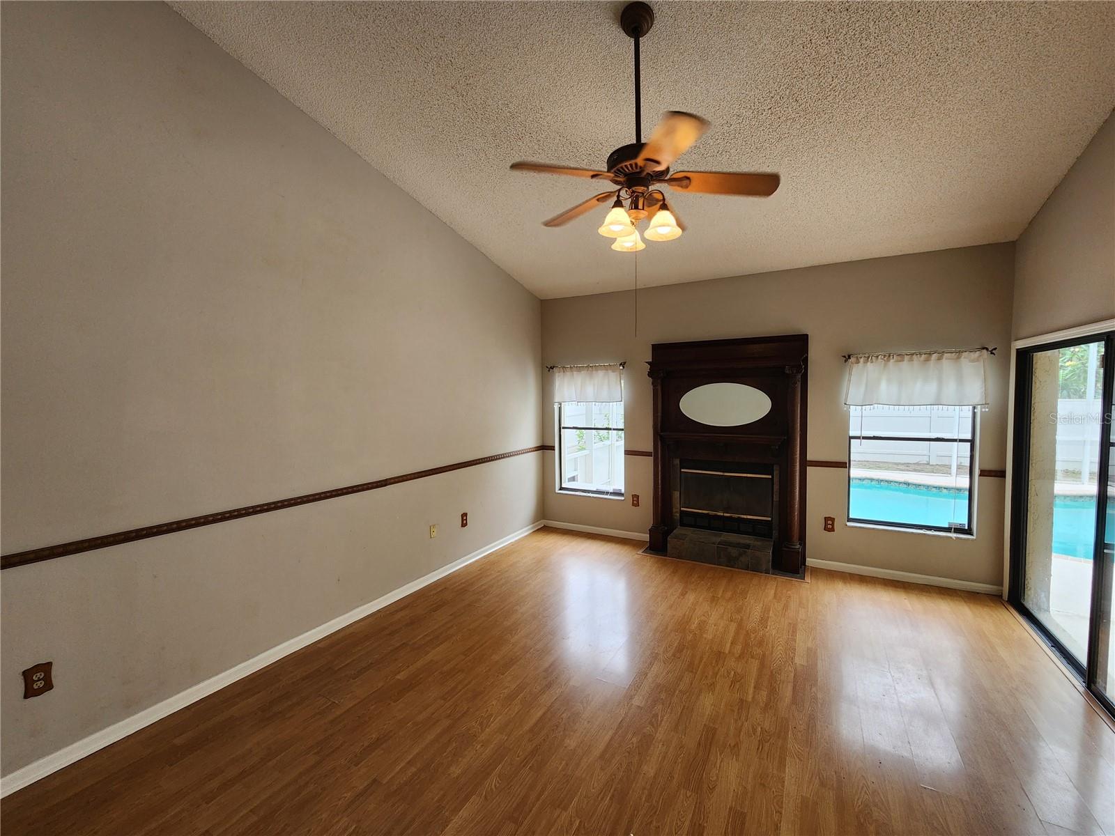 Image 15 of 39 For 4011 78th Drive E