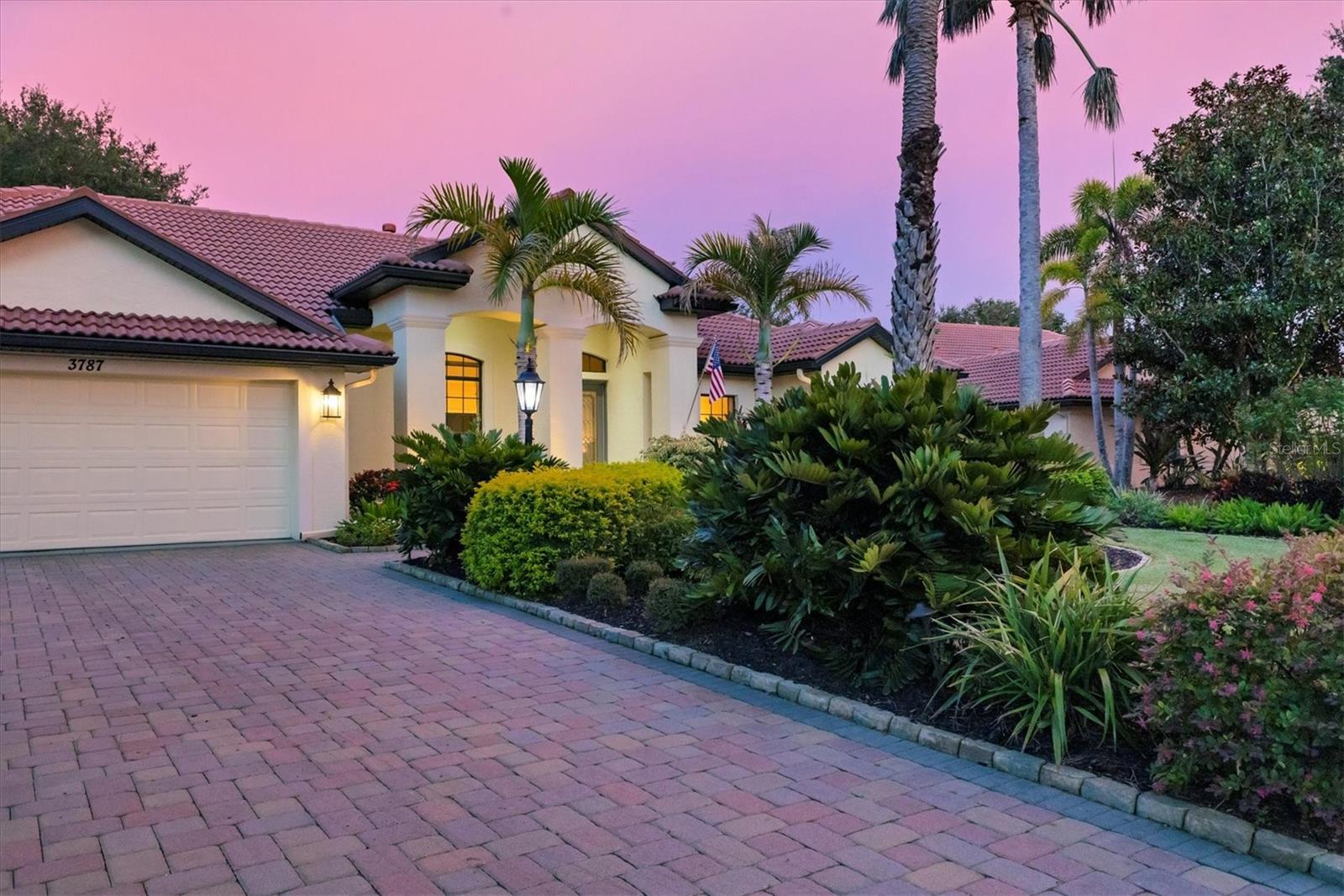 Image 3 of 62 For 3787 Eagle Hammock Drive