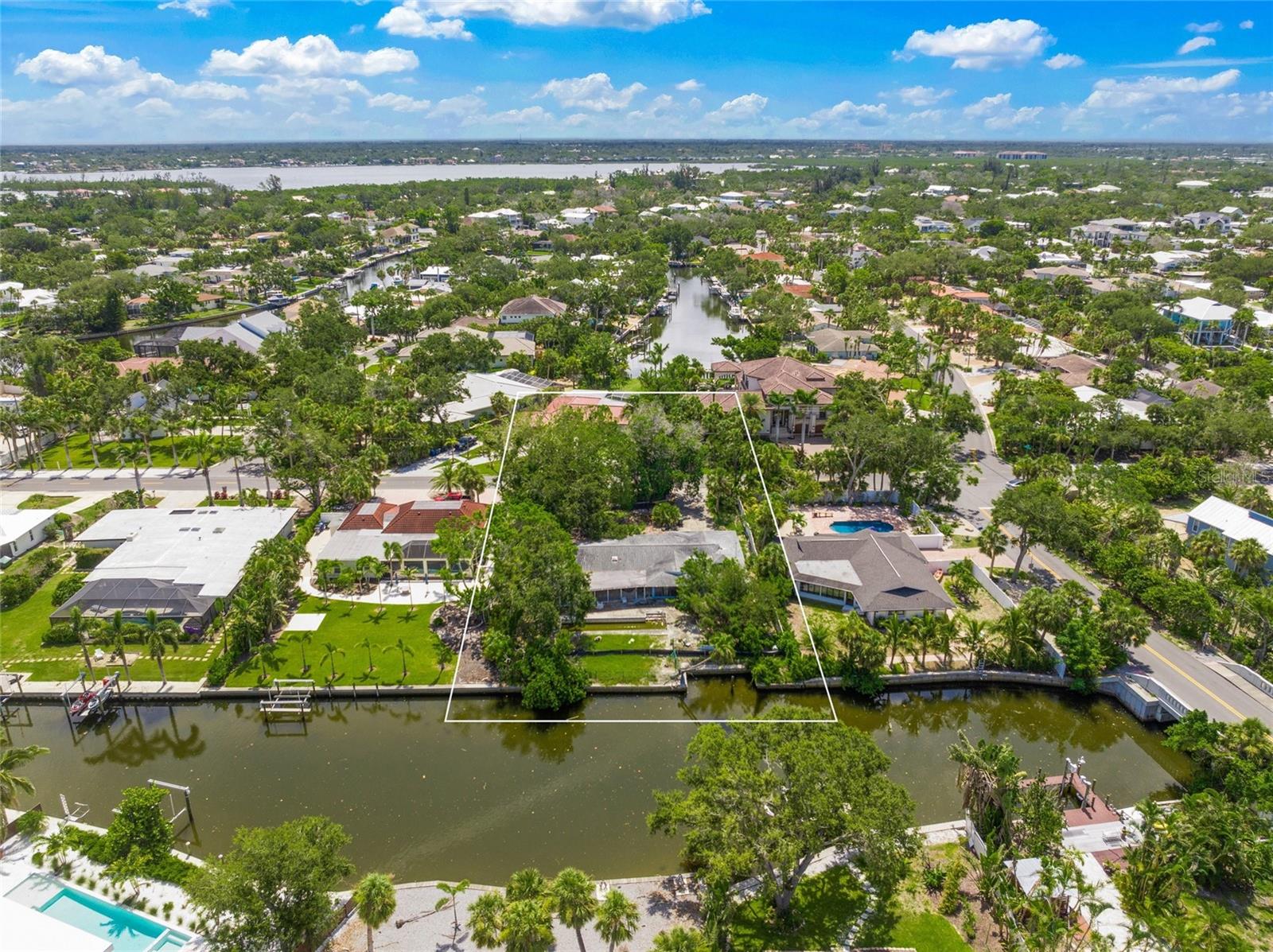 Image 4 of 27 For 4920 Higel Avenue