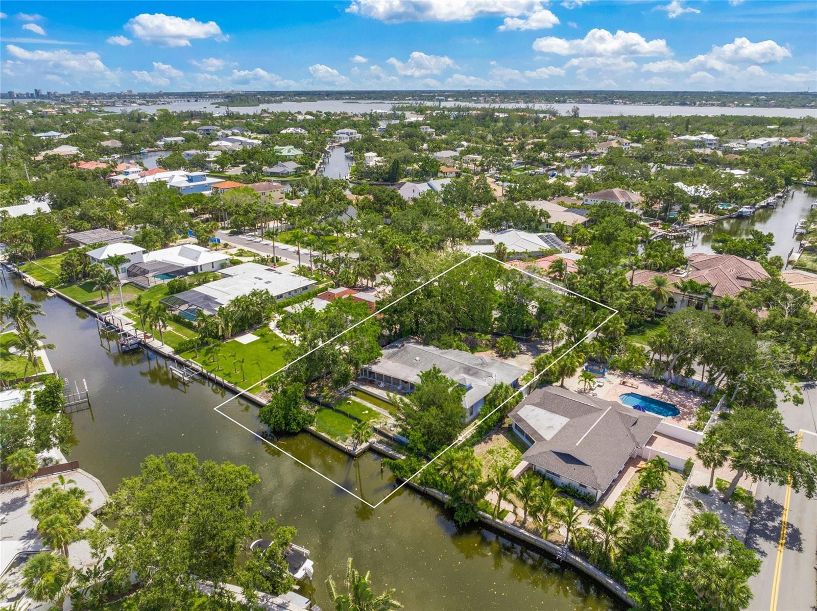 Image 5 of 27 For 4920 Higel Avenue