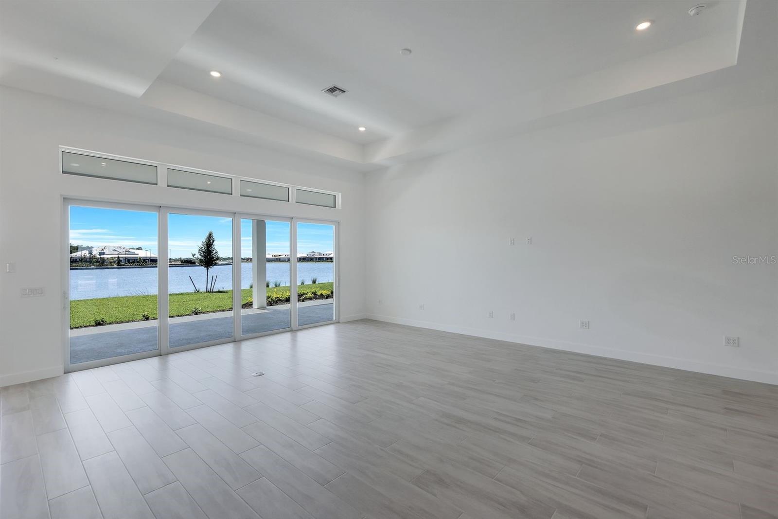Image 17 of 70 For 15322 Turin Drive