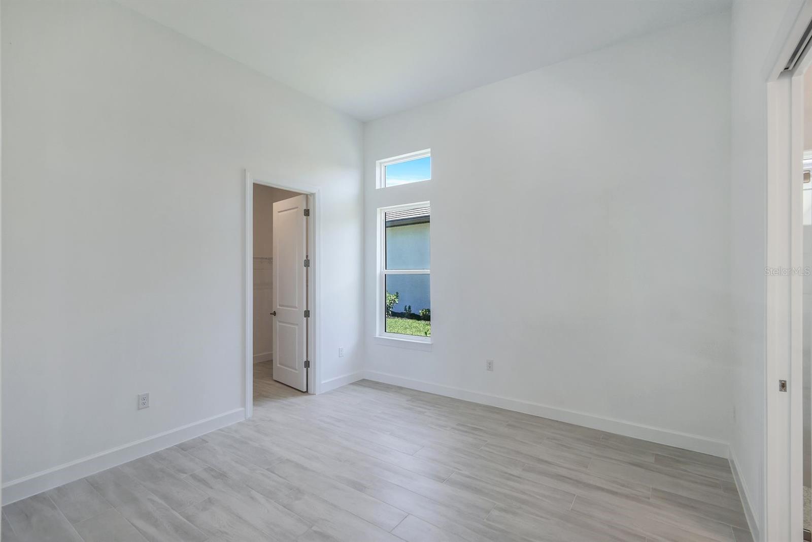 Image 21 of 70 For 15322 Turin Drive