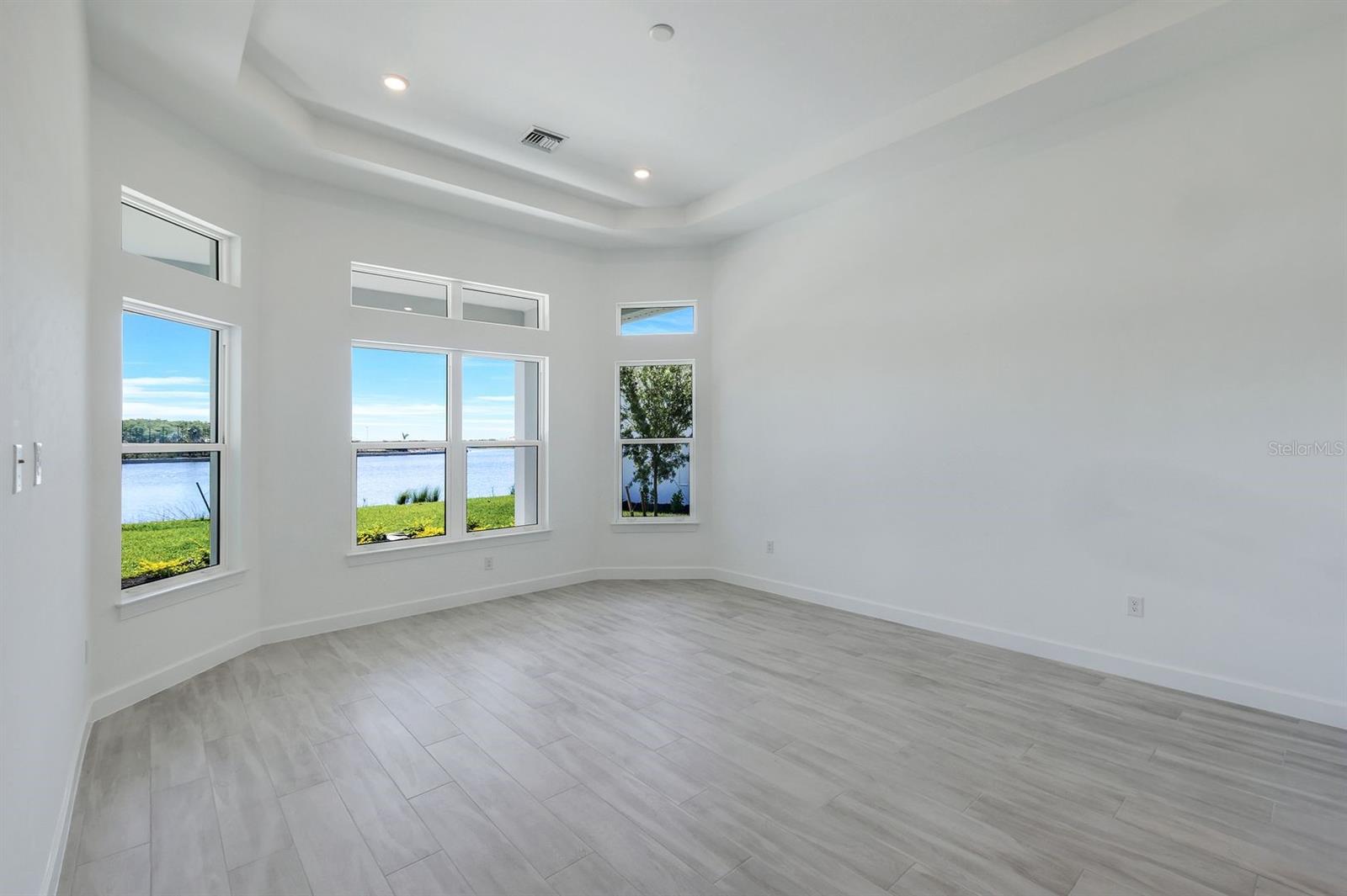 Image 23 of 70 For 15322 Turin Drive