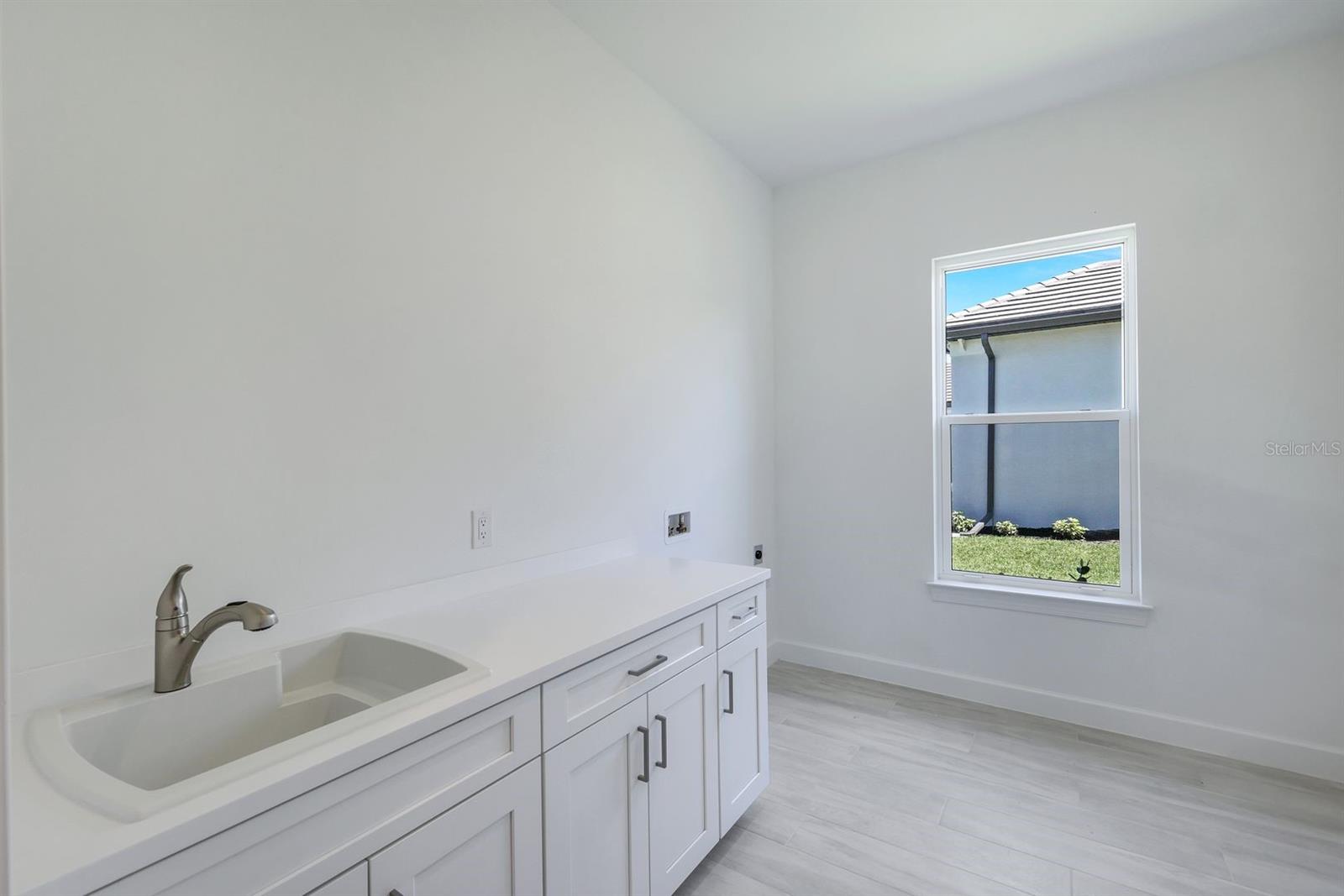 Image 39 of 70 For 15322 Turin Drive