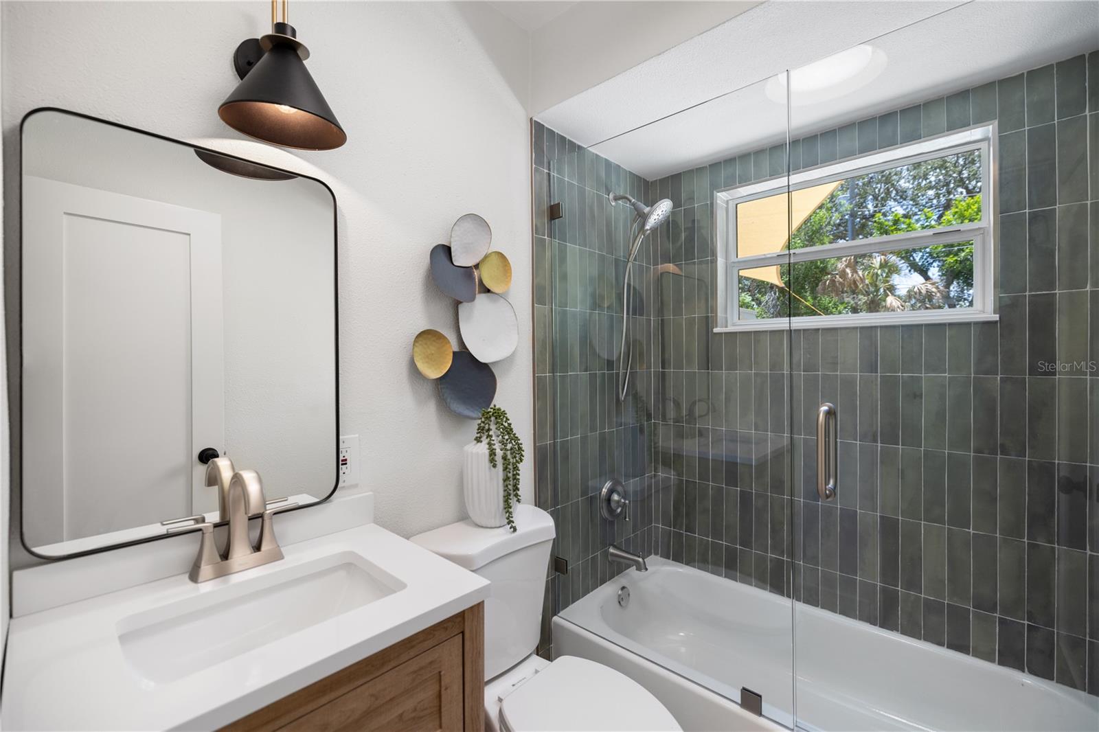 Listing photo id 20 for 2120 Bonita Way S