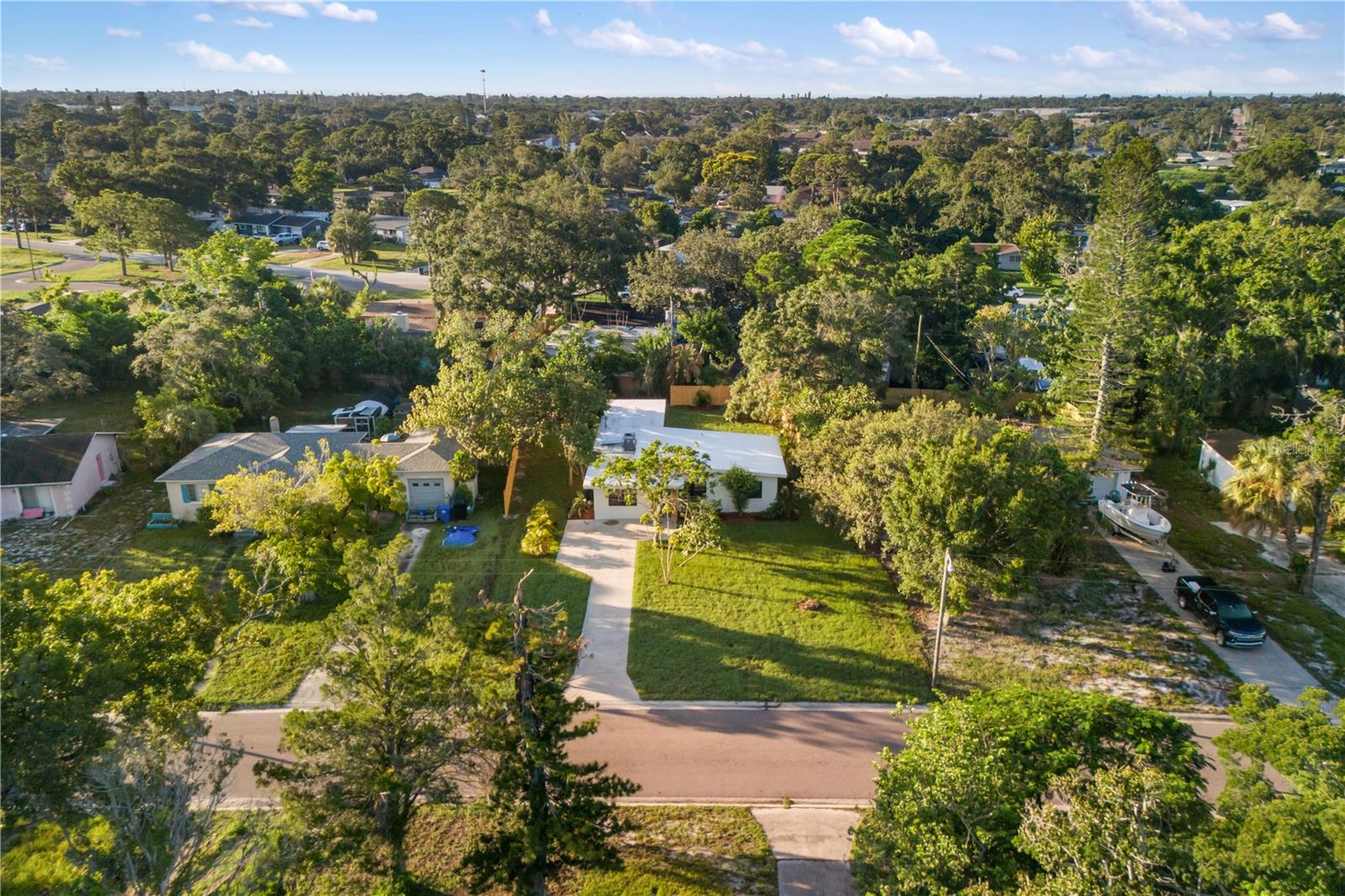 Image 38 of 41 For 2120 Bonita Way S