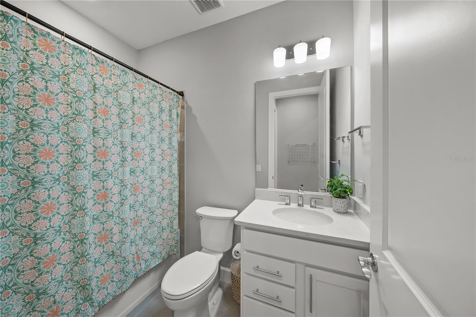 Image 16 of 40 For 16219 Pine Mist Drive