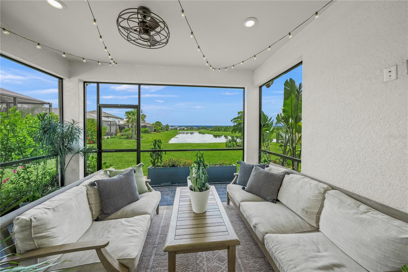 Image 32 of 40 For 16219 Pine Mist Drive