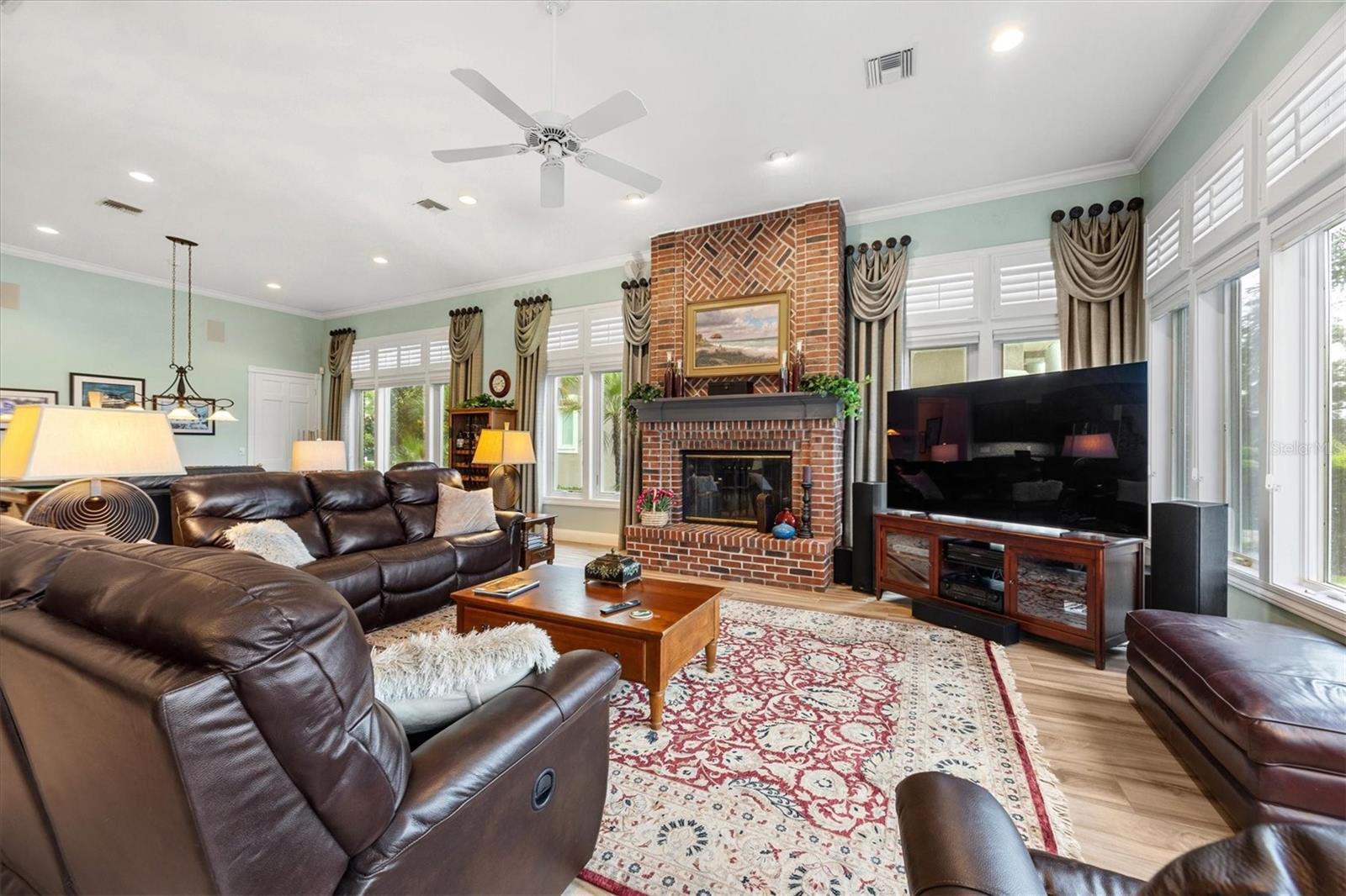 Image 43 of 85 For 6012 Shore Acres Drive