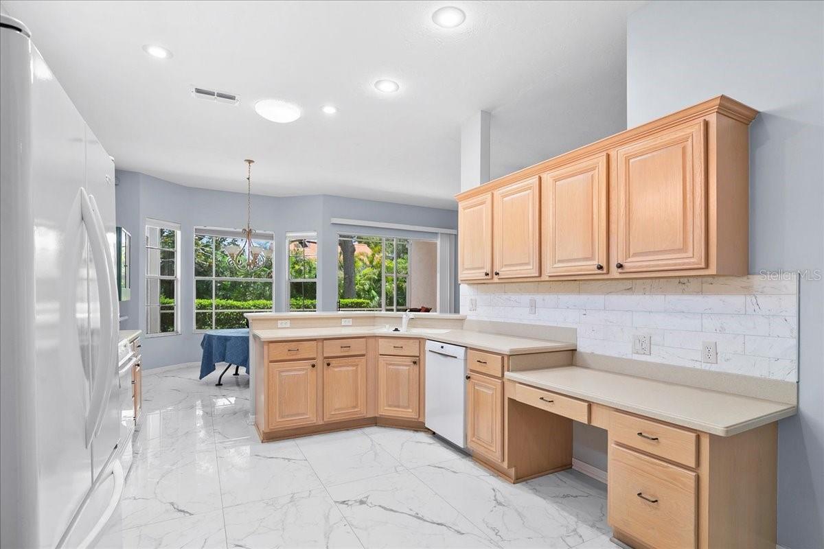 Image 10 of 22 For 5814 Fairwoods Circle