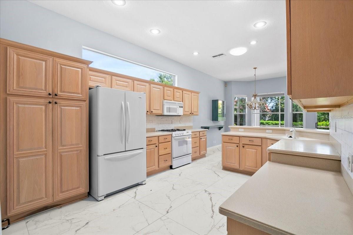 Image 12 of 22 For 5814 Fairwoods Circle
