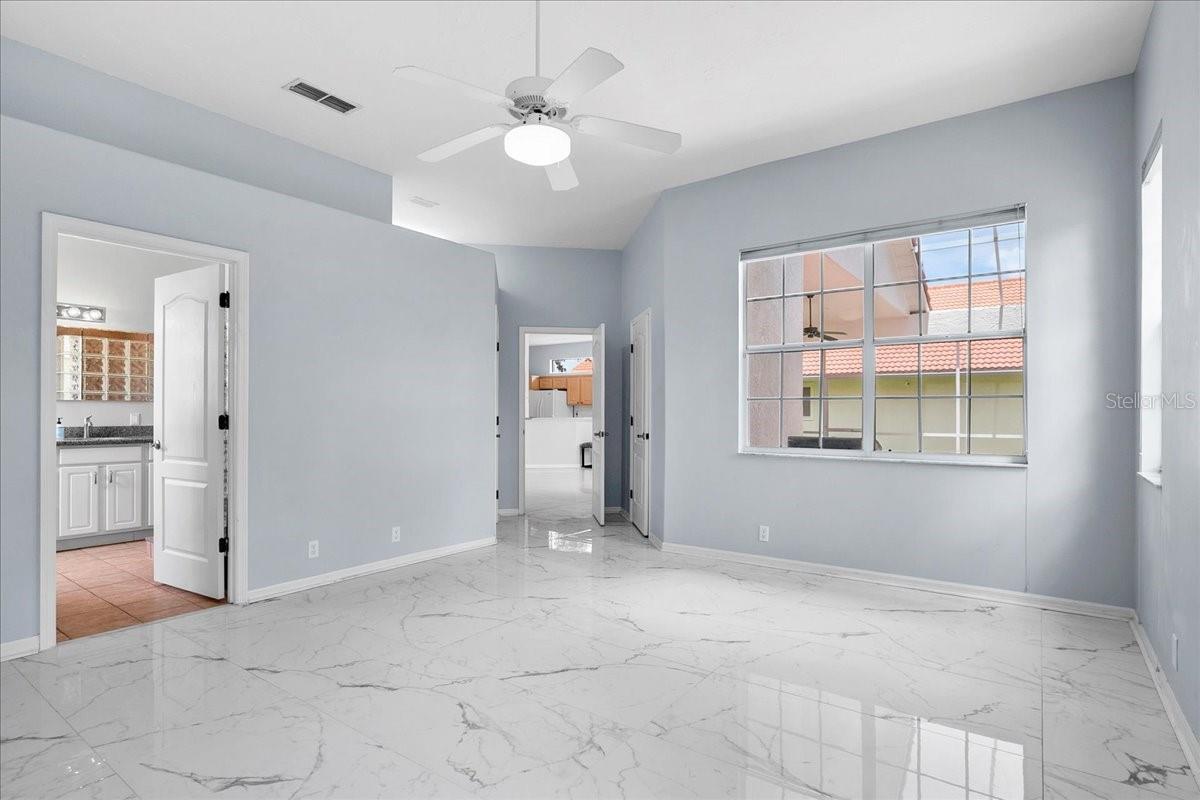 Image 17 of 22 For 5814 Fairwoods Circle