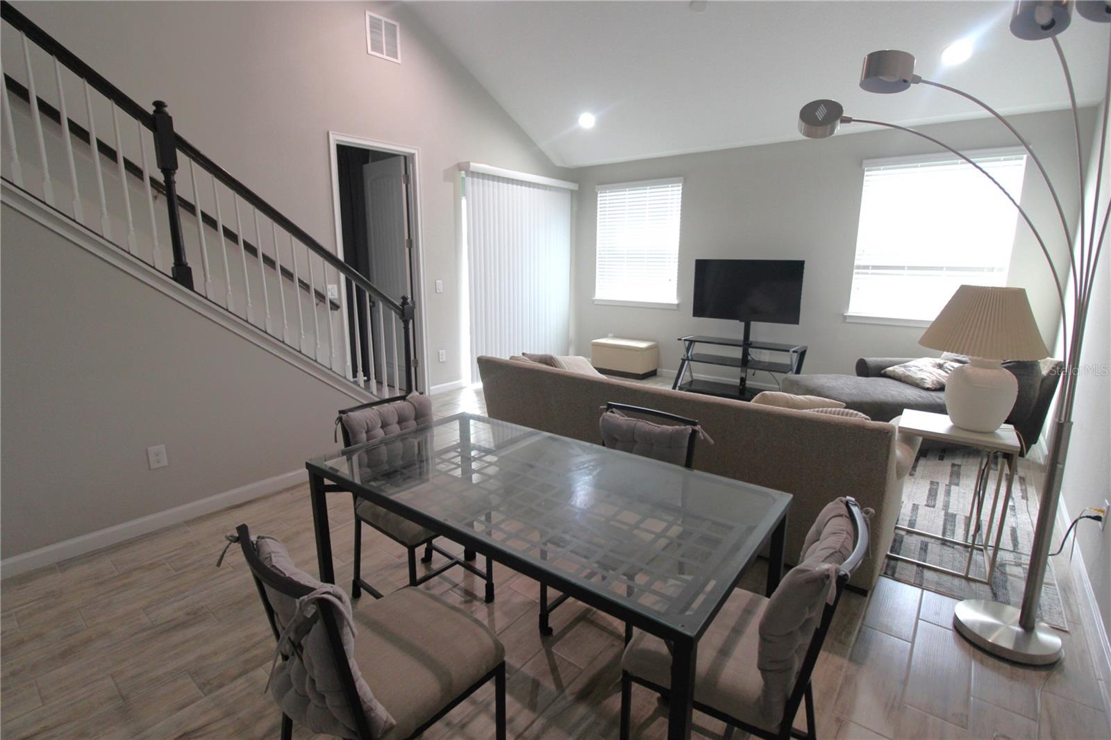 Image 7 of 40 For 11819 Brookside Drive