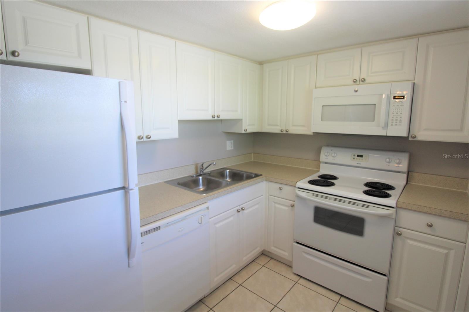Image 2 of 15 For 5310 26th Street W 1205