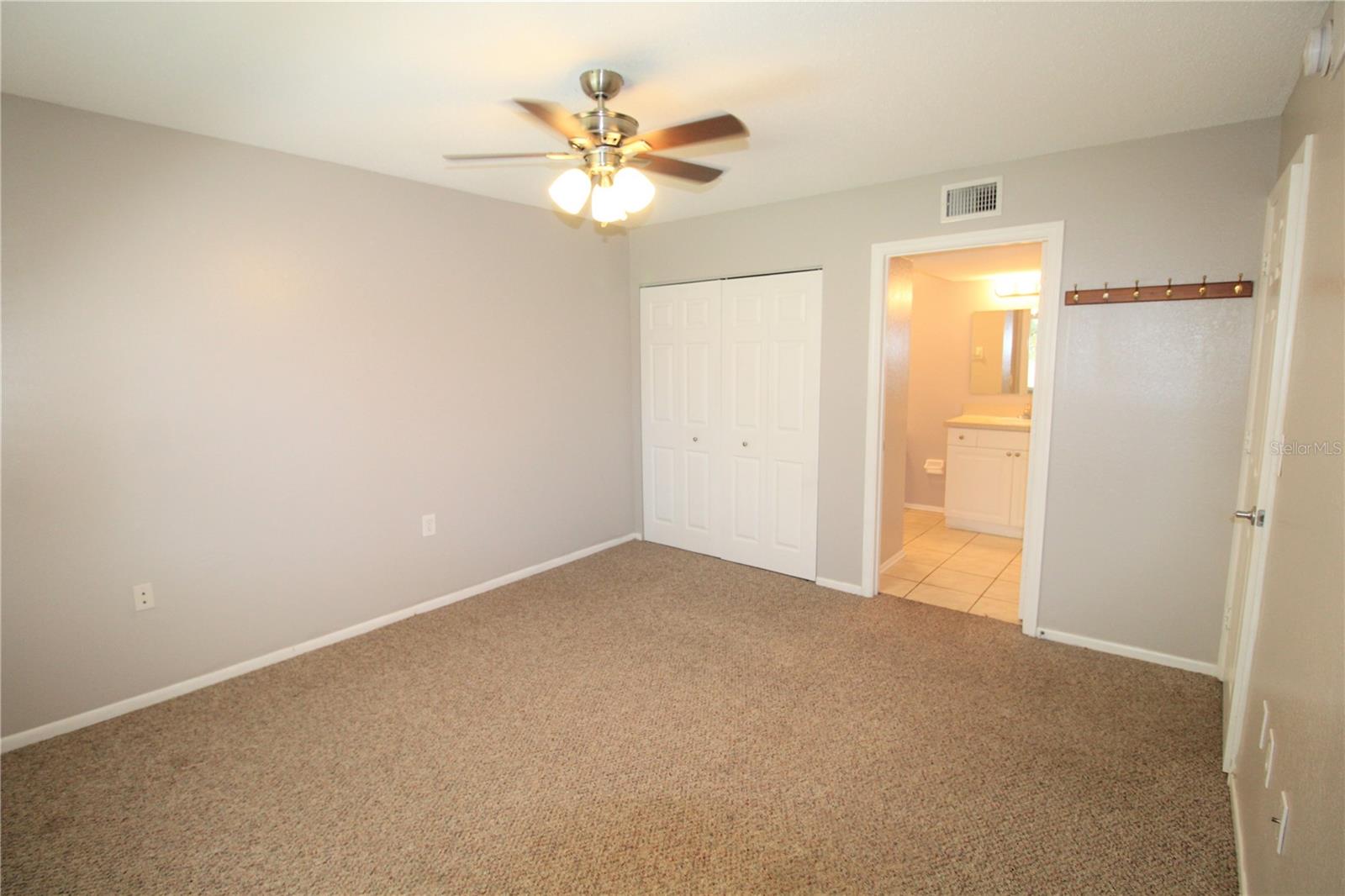 Image 6 of 15 For 5310 26th Street W 1205